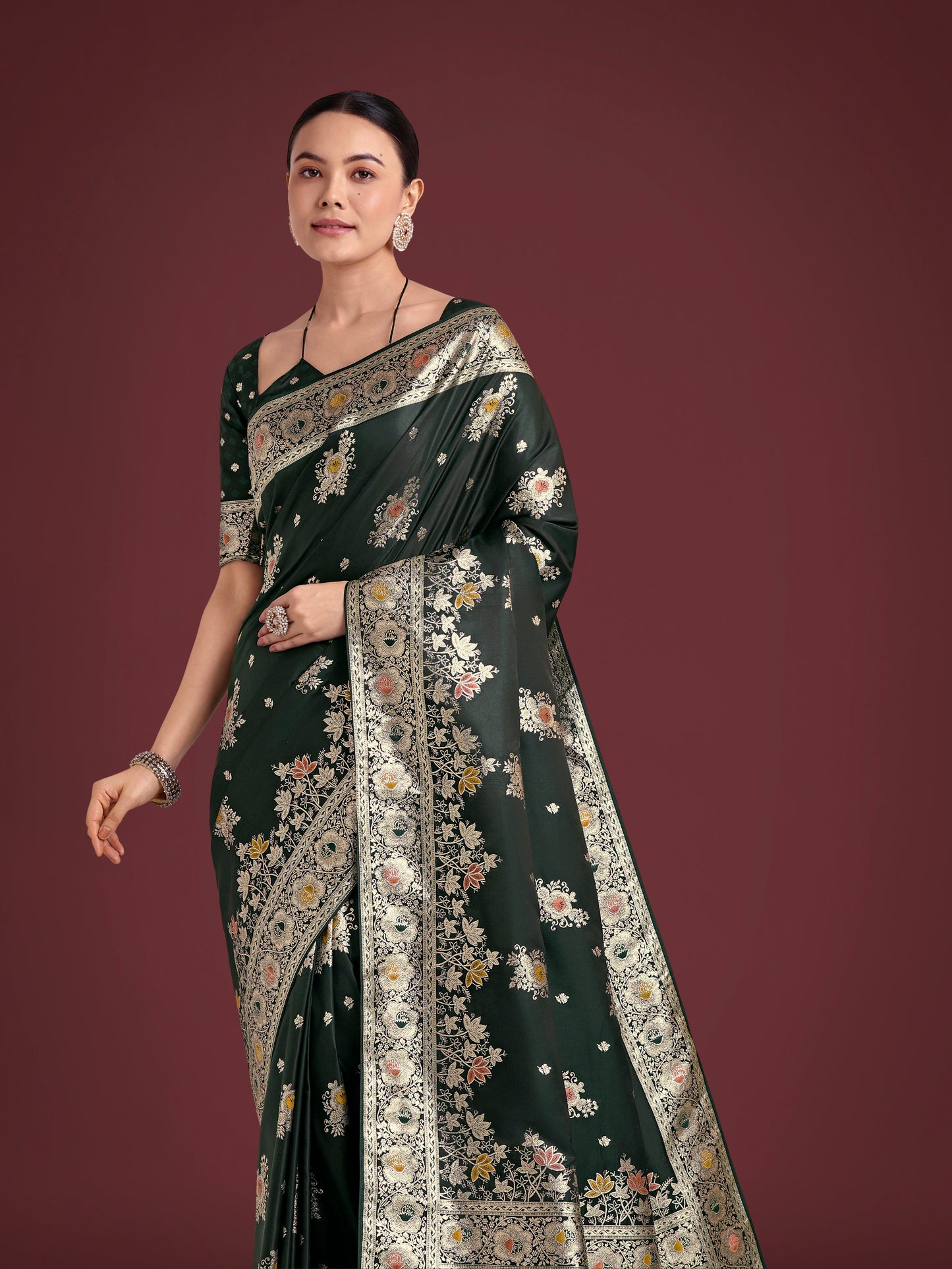 Monjolika Fashion Dark Green Glamour and Tradition With This Zari Woven Banarasi Satin Silk Saree | Swadesiicart