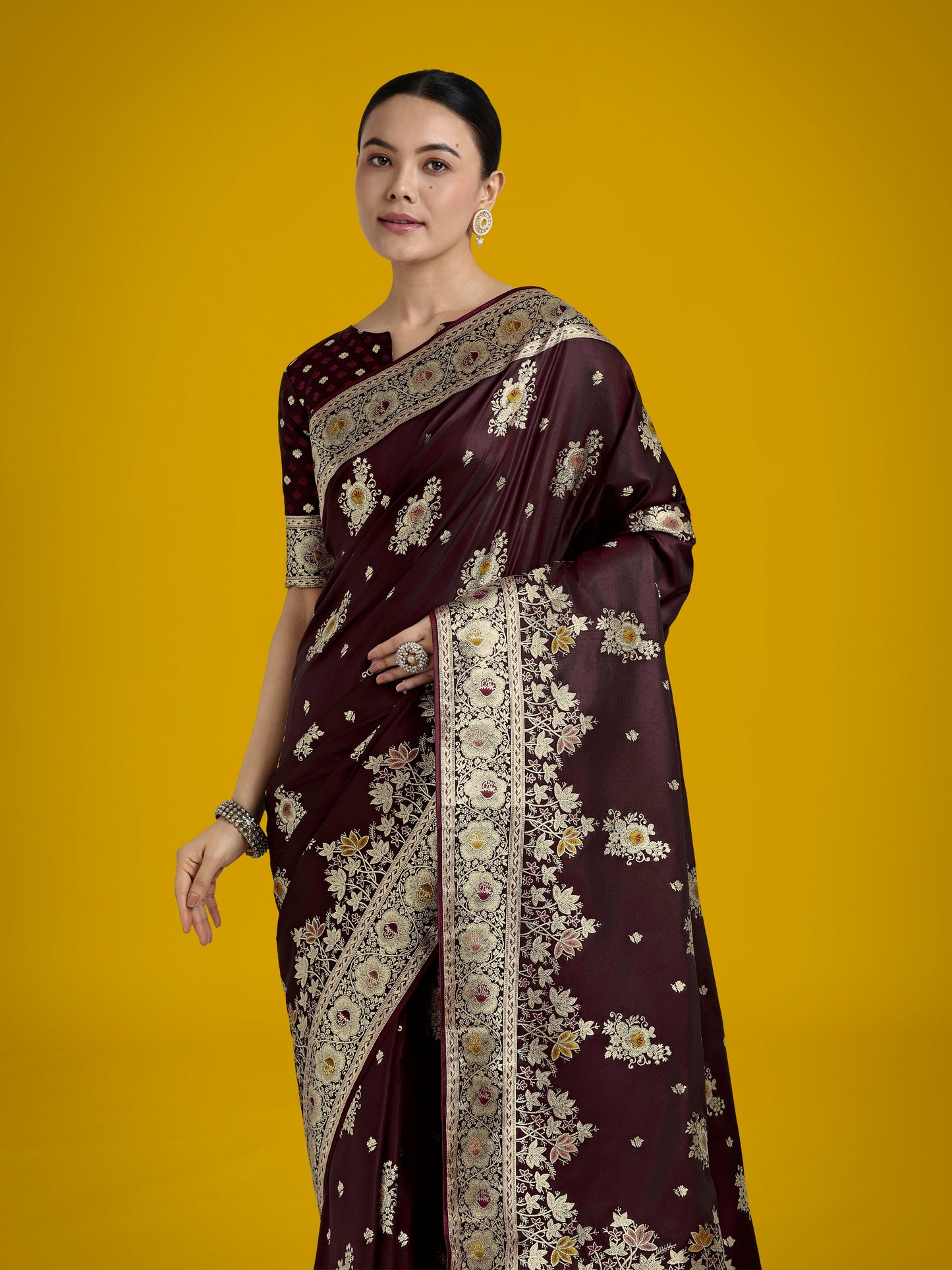 Monjolika Fashion Dark Maroon Glamour and Tradition With This Zari Woven Banarasi Satin Silk Saree | Swadesiicart