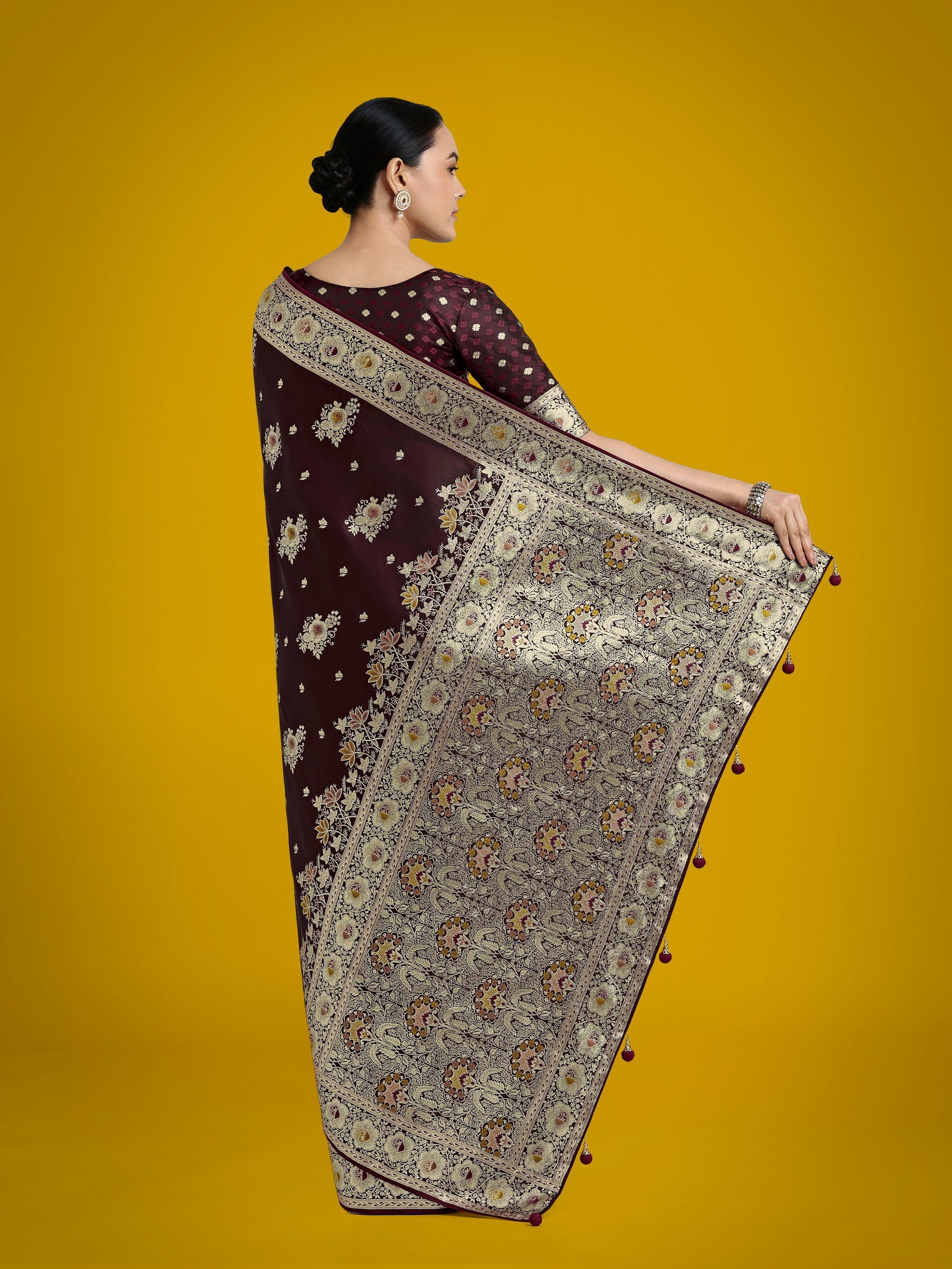 Monjolika Fashion Dark Maroon Glamour and Tradition With This Zari Woven Banarasi Satin Silk Saree | Swadesiicart