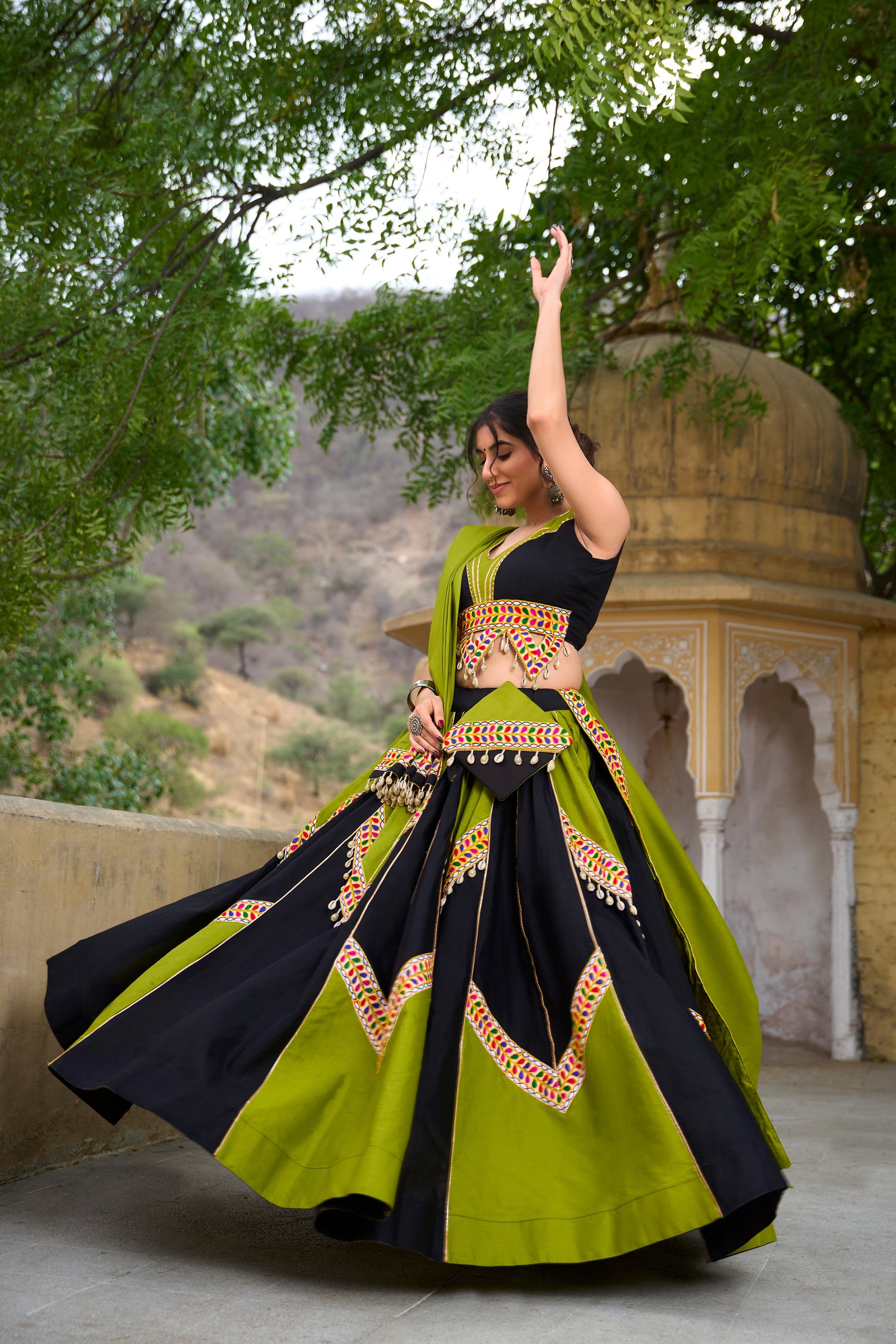 Lorenvalley Pure Cotton Plain With Gamthi Work And Gota Patti With Cowrie (Kodi) Lace Touch Up Lehenga Choli with Dupatta | Swadesiicart