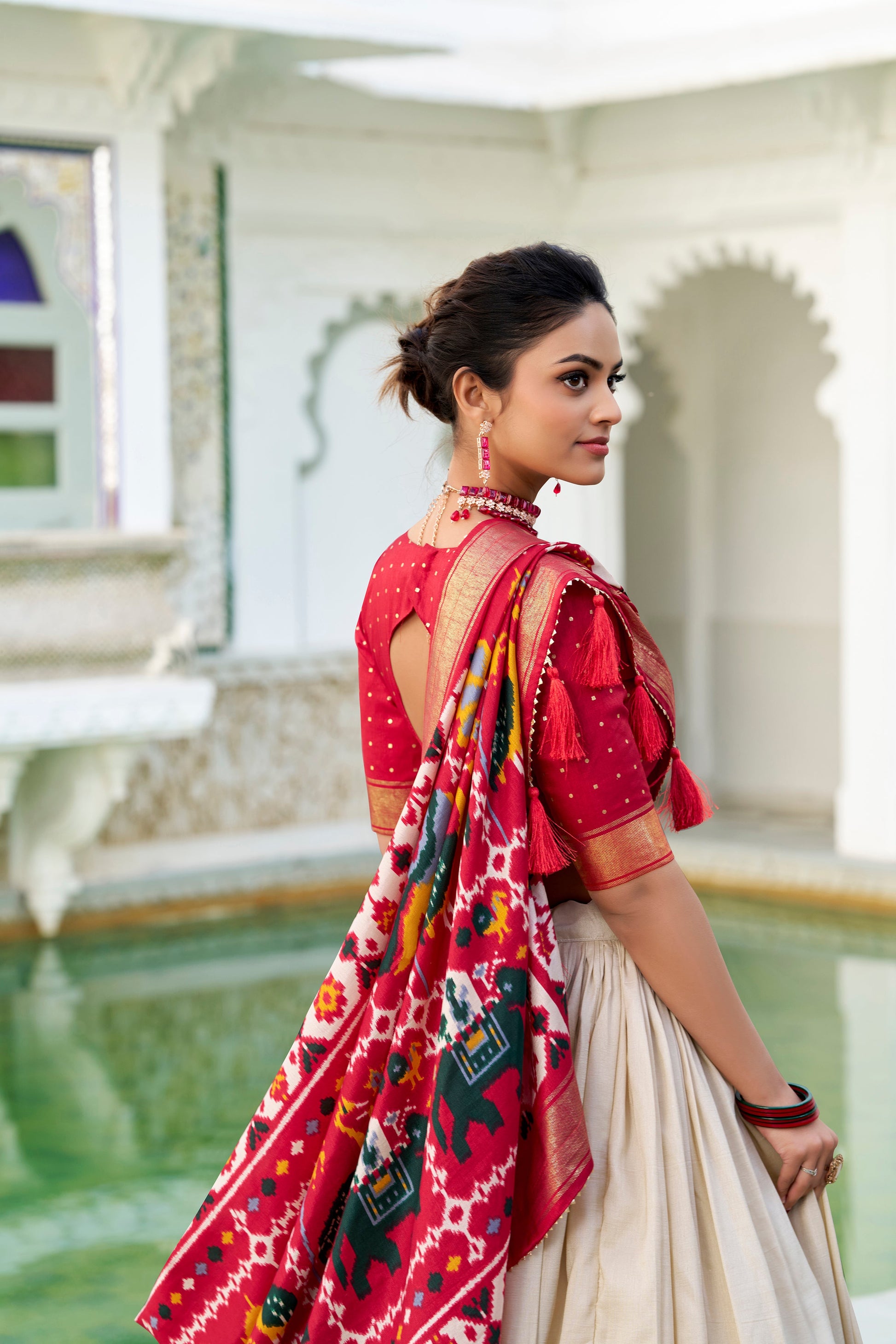 Lorenvalley Offwhite Tussar Silk Patola Print With foil work Lehenga Choli | Swadesiicart