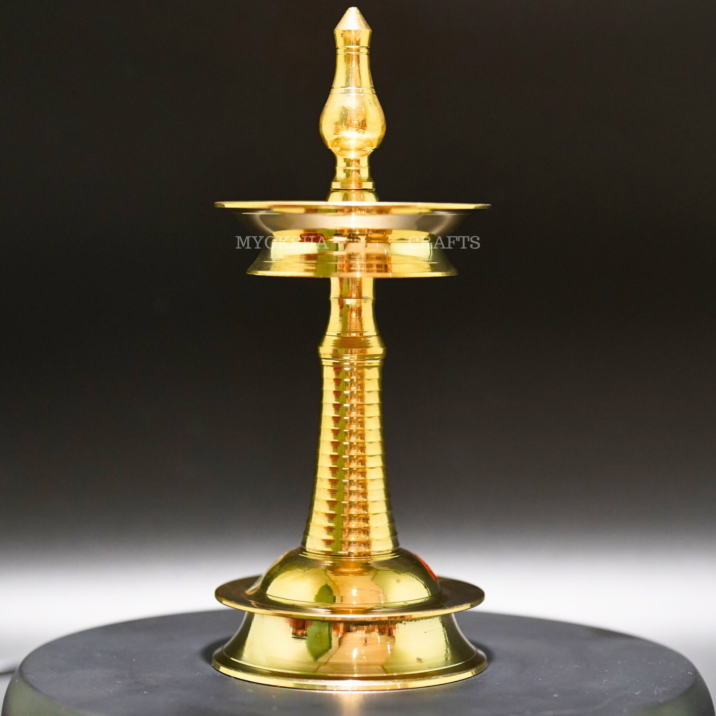 Brass Kerala Deepa - Traditional Illumination for Homes - 1