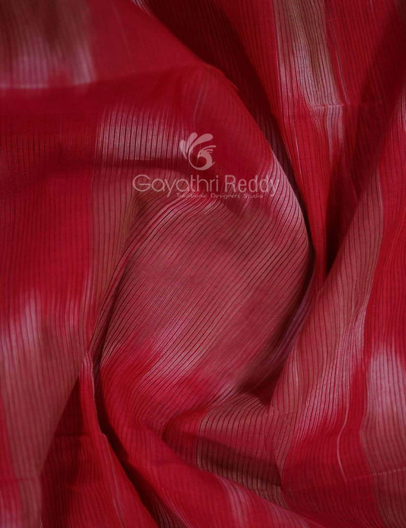 Dual Shades of Peach Pink Mangalagiri Ikkat Cotton Saree By Gayathri Reddy Designer Studio | Swadesiicart