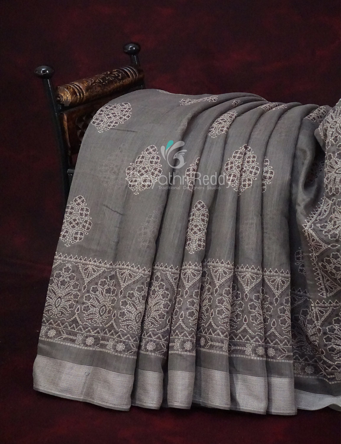 Grey Colored Block Printed Semi Chanderi Saree By Gayathri Reddy Designer Studio | Swadesiicart