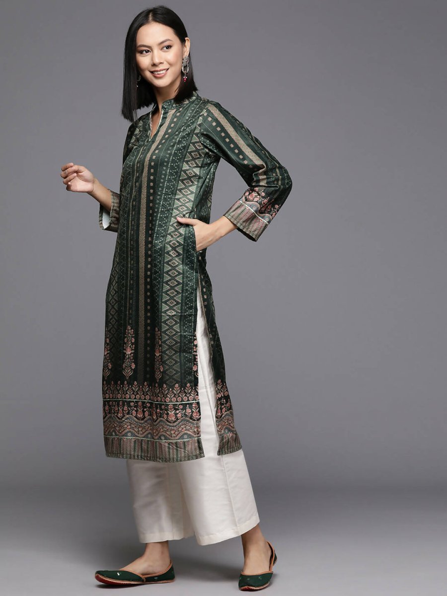 Ahalyaa Women's Traditional wear Kurta - Dark Green | Swadesiicart
