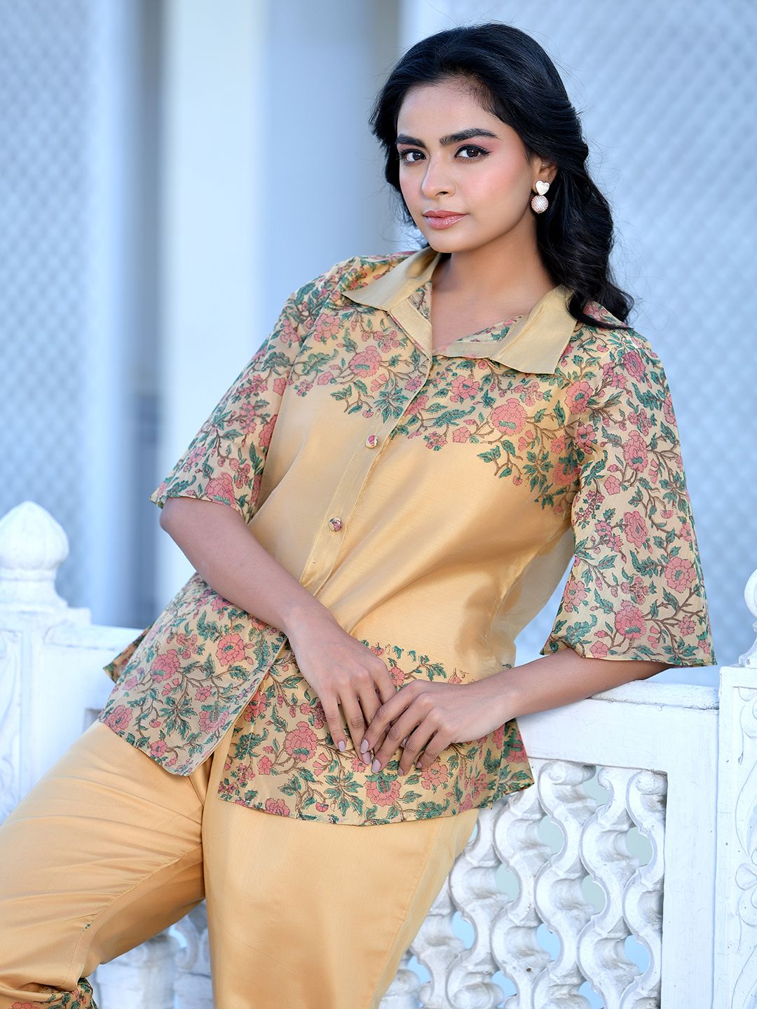 Vaasva Women's Cream Henna Linen Digital Printed Cord Set - Swadesiicart