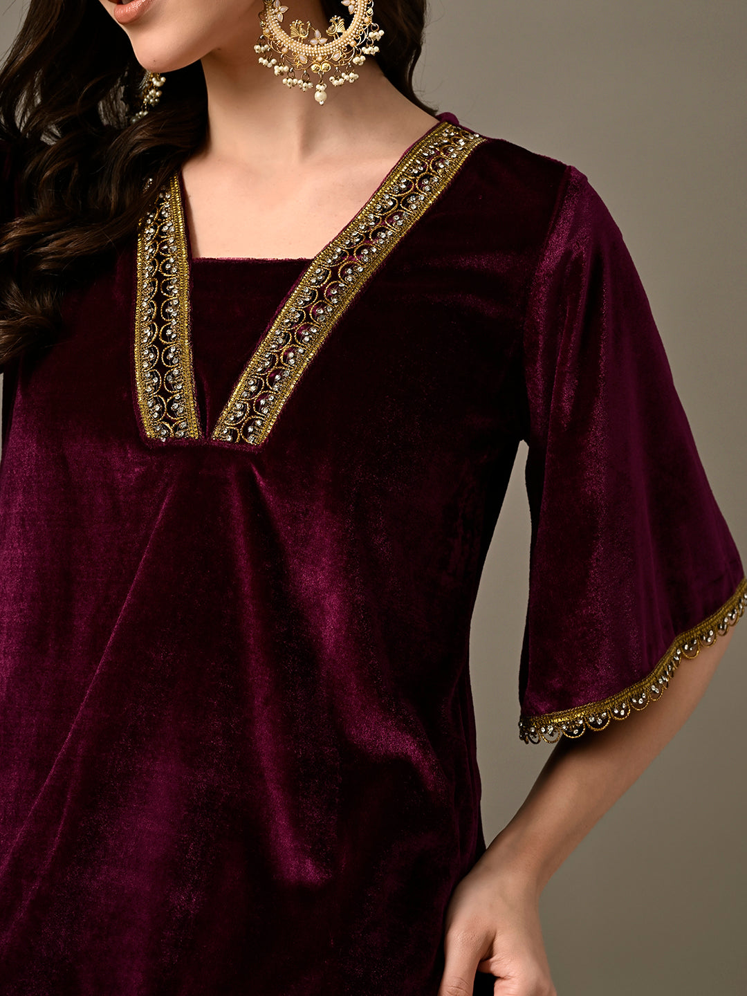 Myshka Women's Magenta Velvet Kurta Pant - Swadesiicart
