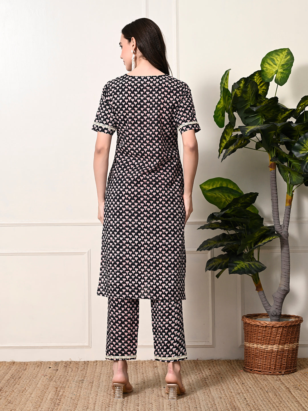 Myshka Women's Cotton Black Printed Kurta Set - Swadesiicart