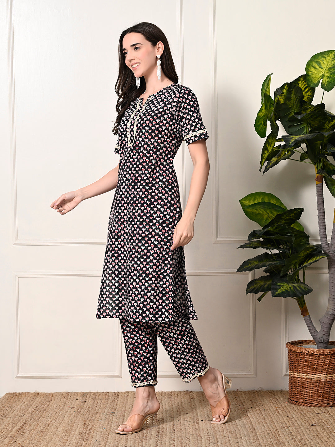 Myshka Women's Cotton Black Printed Kurta Set - Swadesiicart