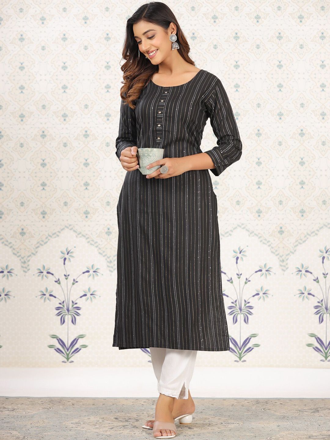 Ode by House of Pataudi Striped Round Neck Straight Cotton Kurta - Swadesiicart
