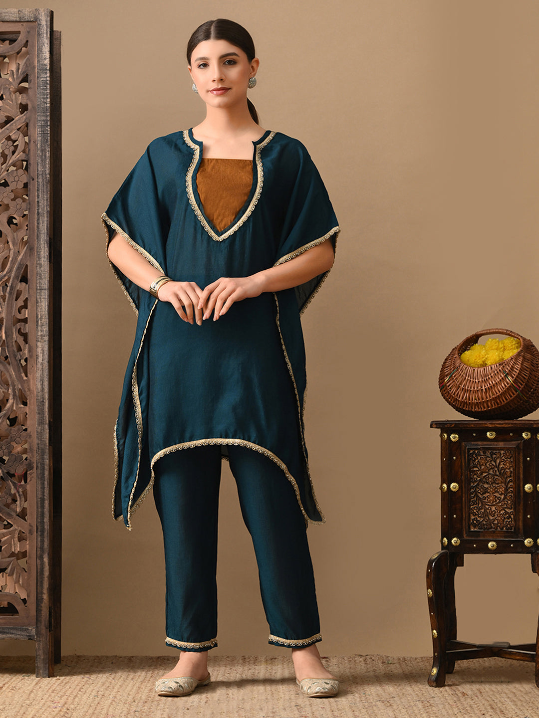 Myshka Green Silk Blend Kaftan Sweetheart Neck Short Sleeves Kurta Trousers With Dupatta - Swadesiicart