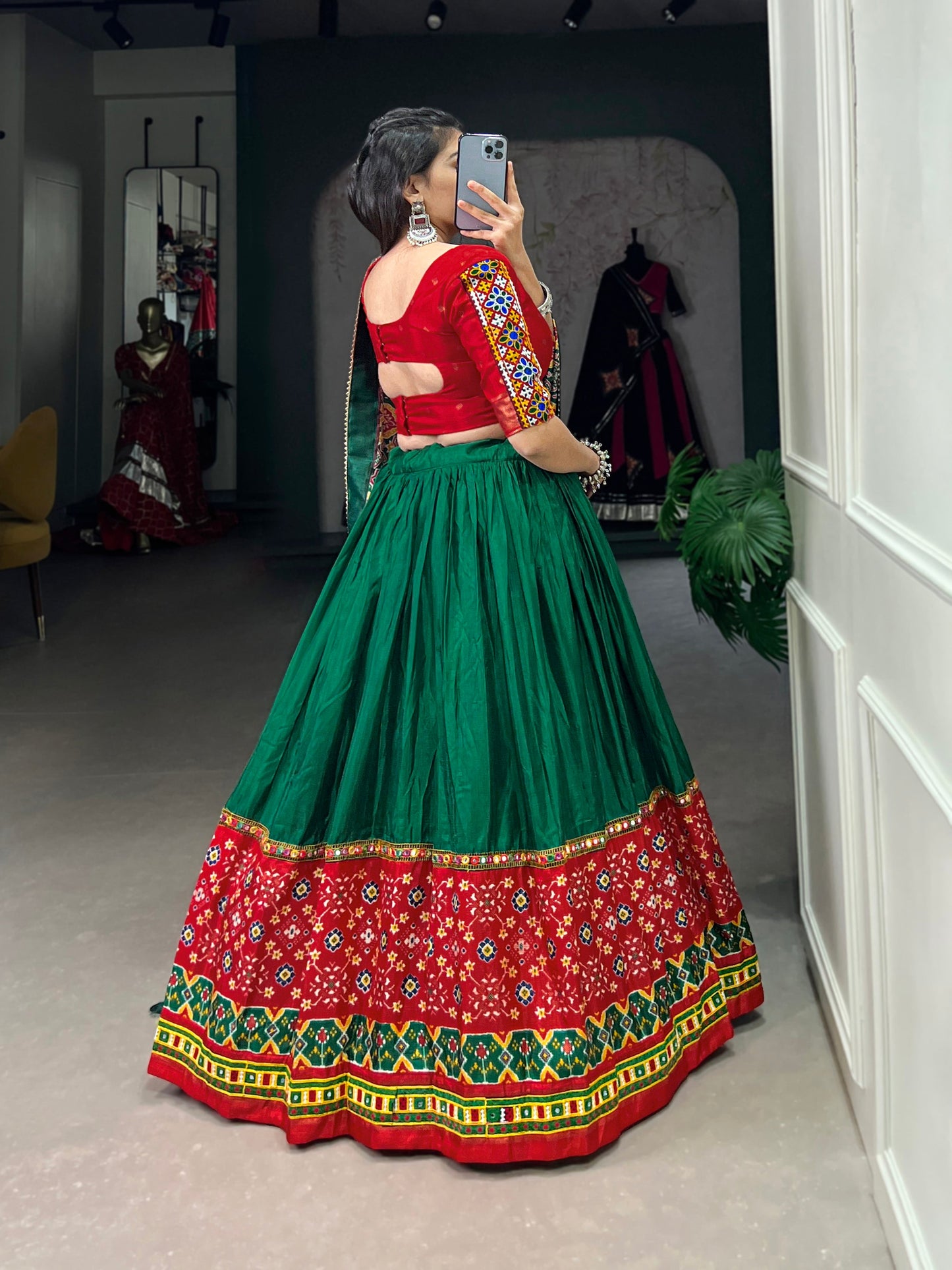 Lorenvalley Green Dola Silk Printed With Foil Work And Original Mirror Gamthi Lace Touch Up Lehenga Choli with Dupatta | Swadesiicart