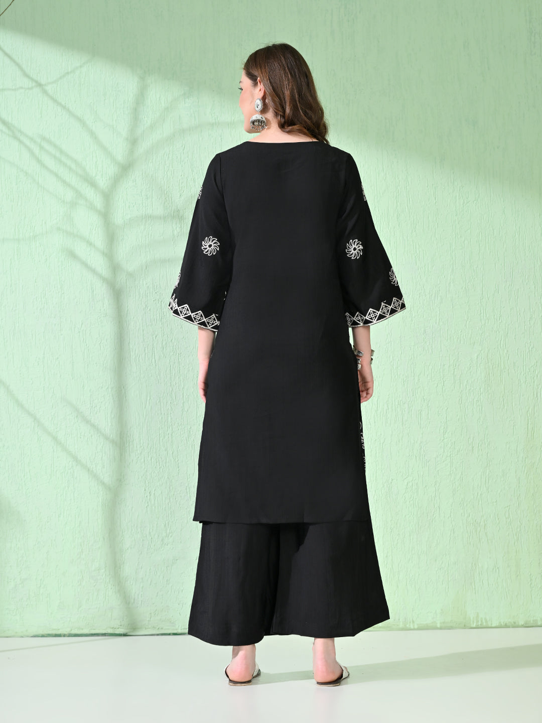 Myshka Women's Embroidered Calf Length Black Kurta With Palazzo - Swadesiicart