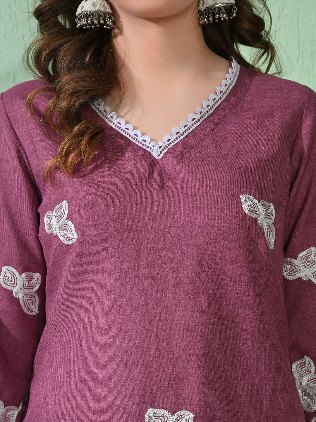 Myshka Women's Embroidered Calf Length Mauve Kurta With Palazzo - Swadesiicart