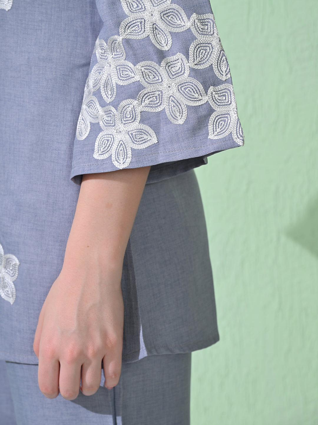 Myshka Women's Floral Embroidered SkyBlue Tunic with Trouser - Swadesiicart