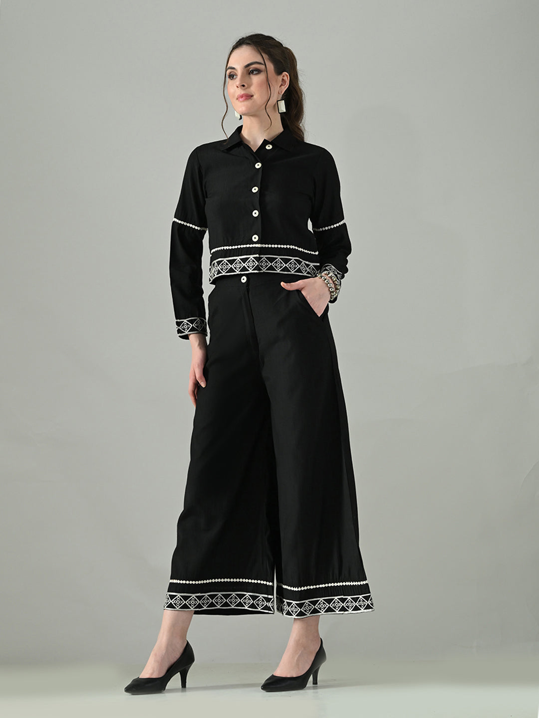 Myshka Women Black Embroidered Co-Ord Set - Swadesiicart
