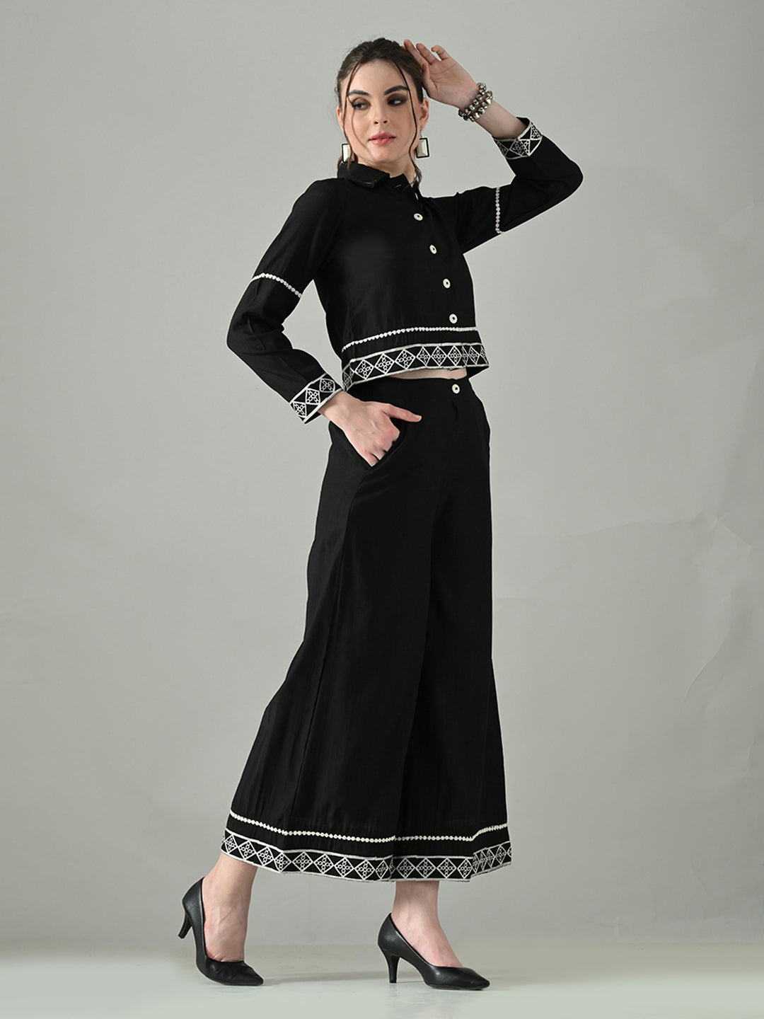 Myshka Women Black Embroidered Co-Ord Set - Swadesiicart