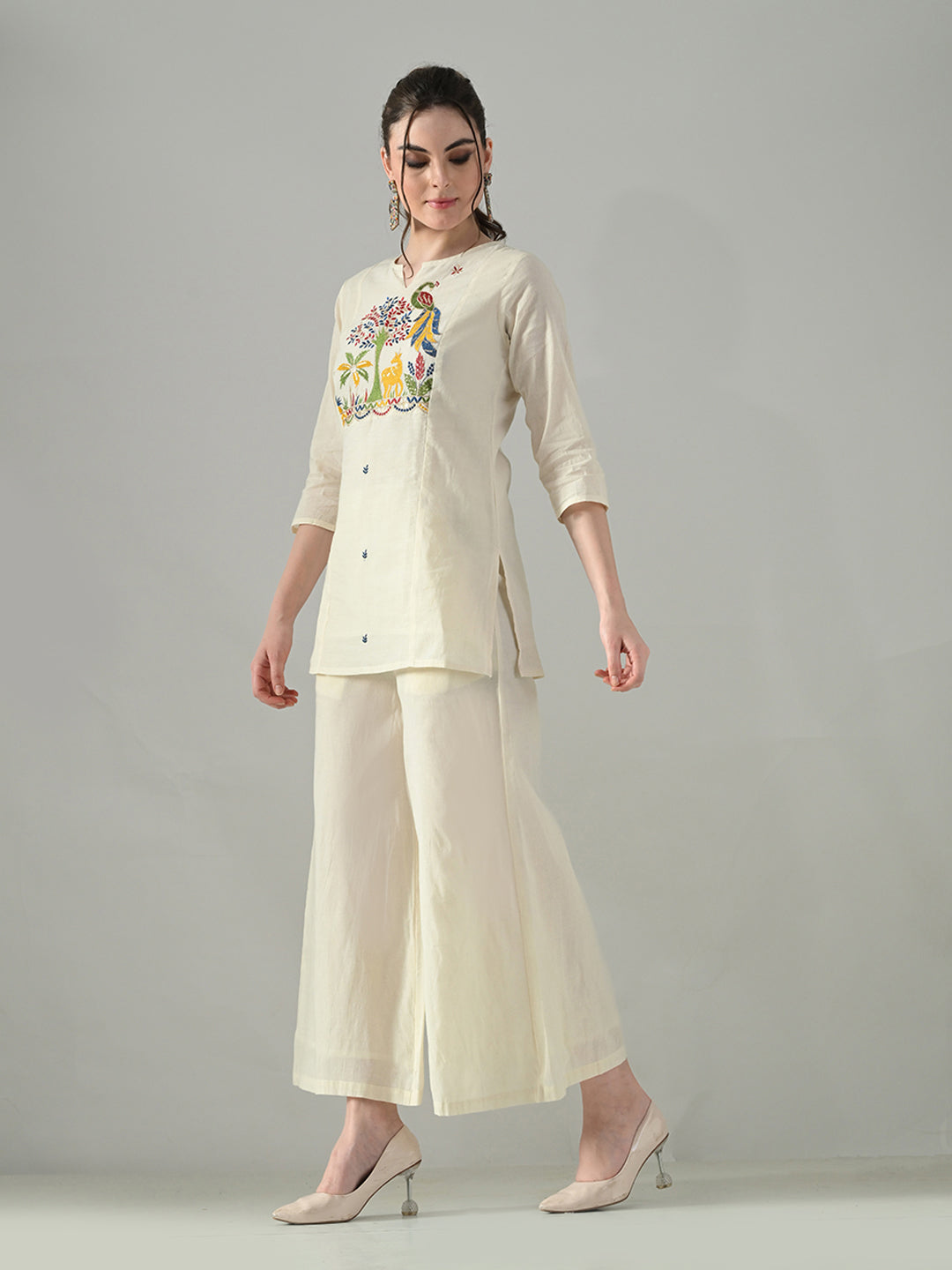 Myshka Women Off White Multicolor Thread Embroidered Co-Ord Set - Swadesiicart