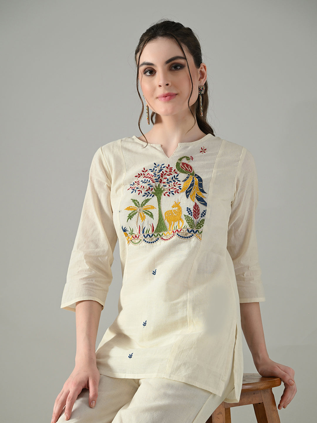 Myshka Women Off White Multicolor Thread Embroidered Co-Ord Set - Swadesiicart
