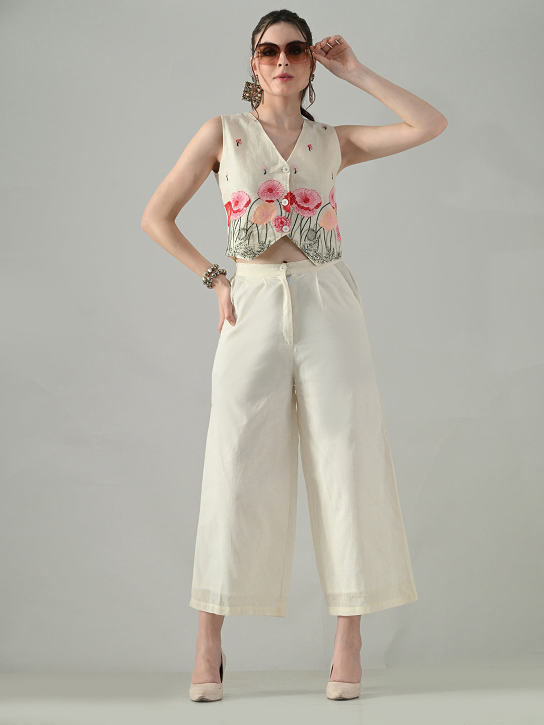 Myshka Women Off White Multicolor Thread Embroidered Co-Ord Set - Swadesiicart