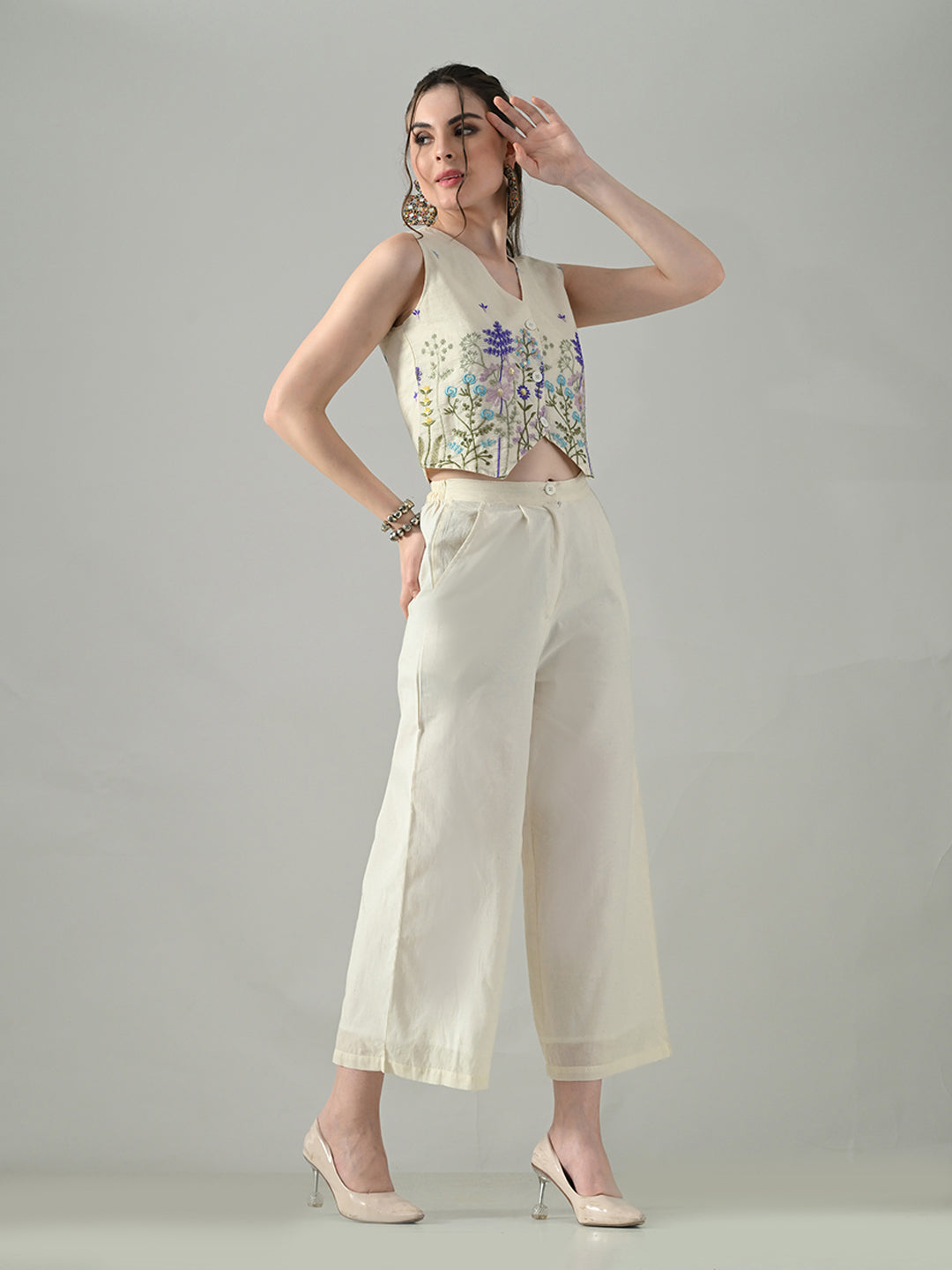 Myshka Women Off White Multicolor Thread Embroidered Co-Ord Set - Swadesiicart