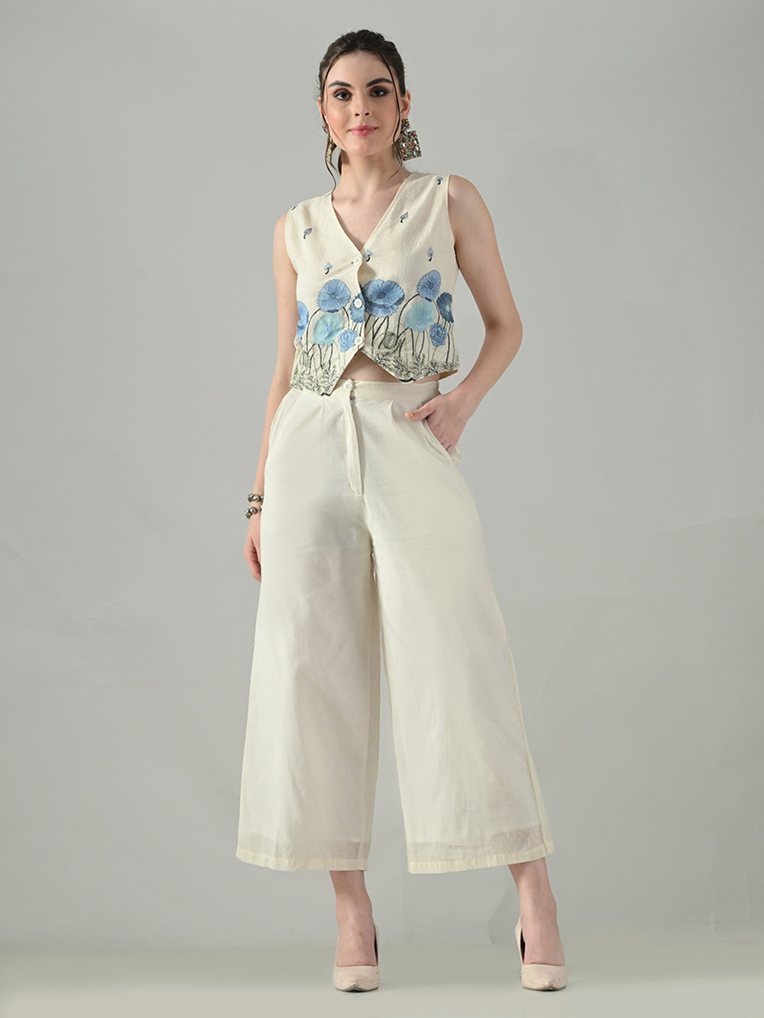 Myshka Women Off White Multicolor Thread Embroidered Co-Ord Set - Swadesiicart