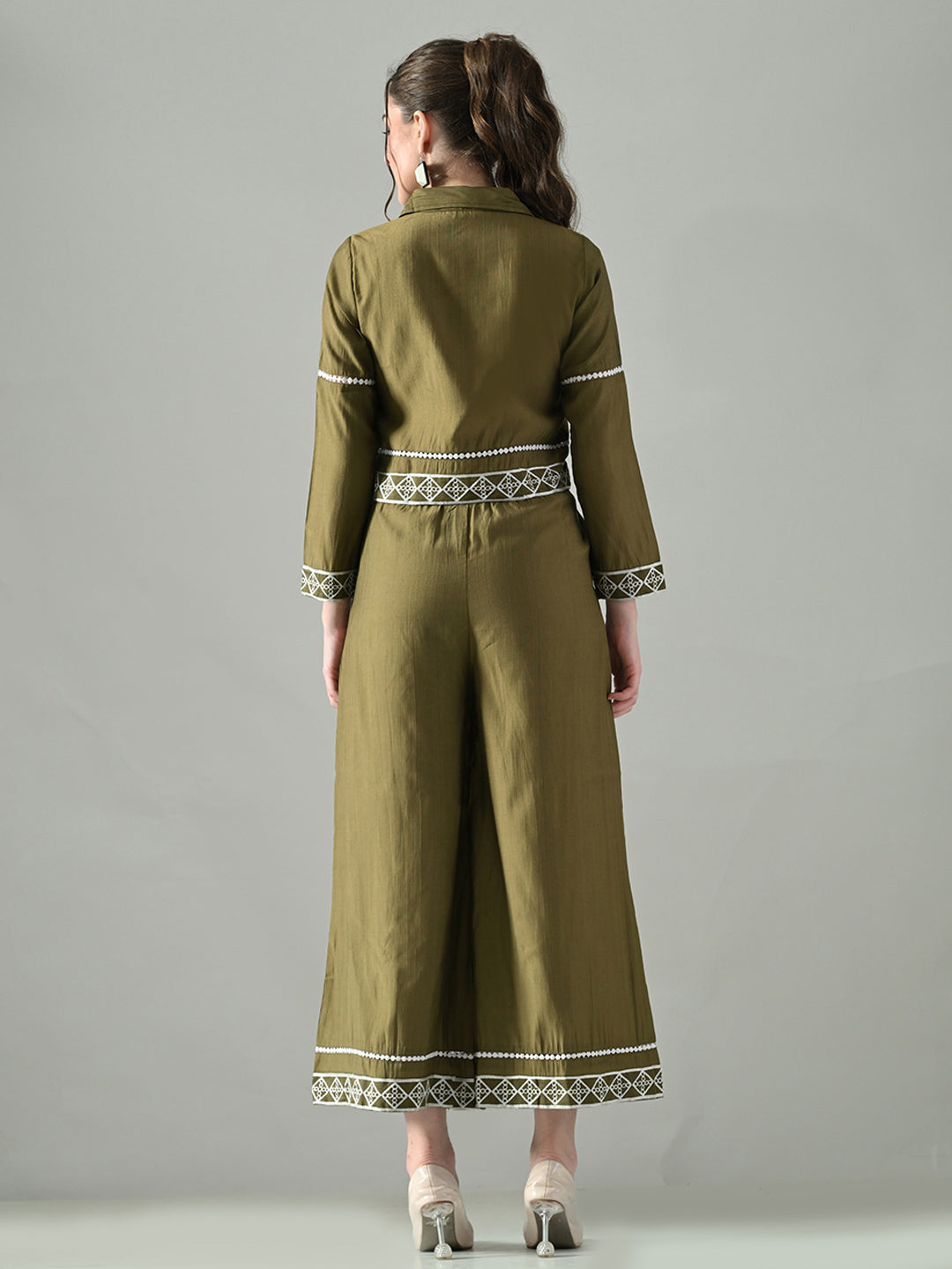 Myshka Women Olive Green Embroidered Co-Ord Set - Swadesiicart