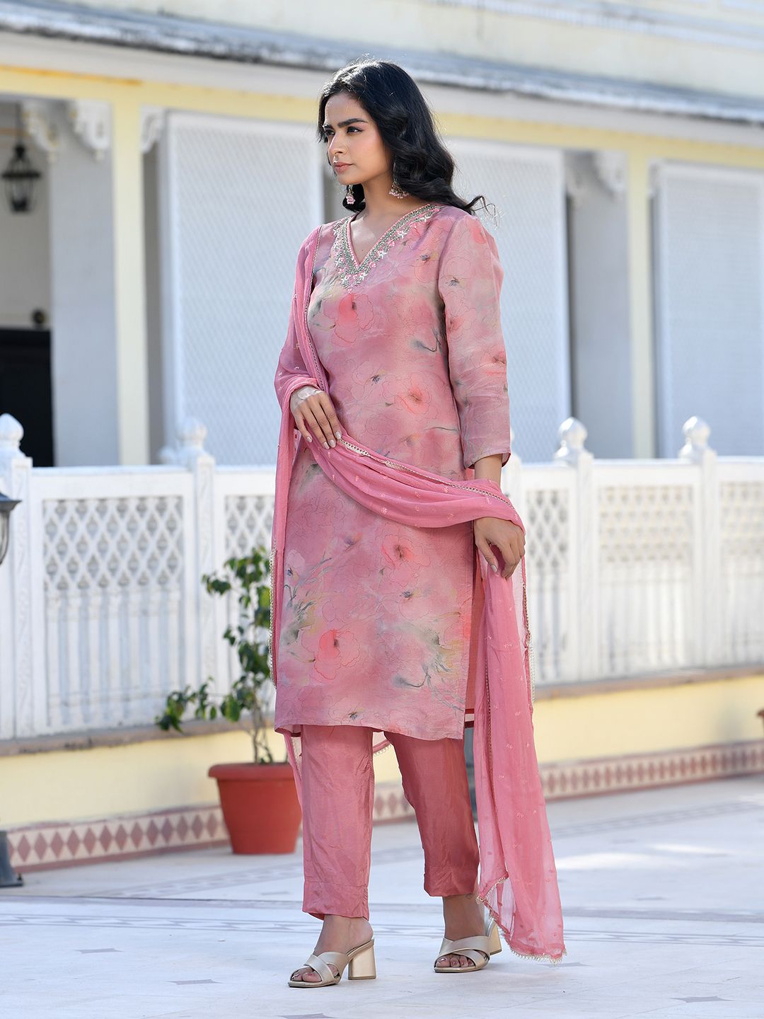 Vaasva Women's Pink Viscose Tissue Digital Printed Suit Set | Swadesiicart
