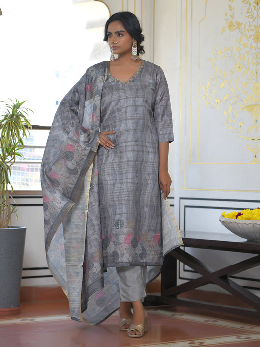 Vaasva Women's Ash Grey Silk Digital Printed Suit Set | Swadesiicart