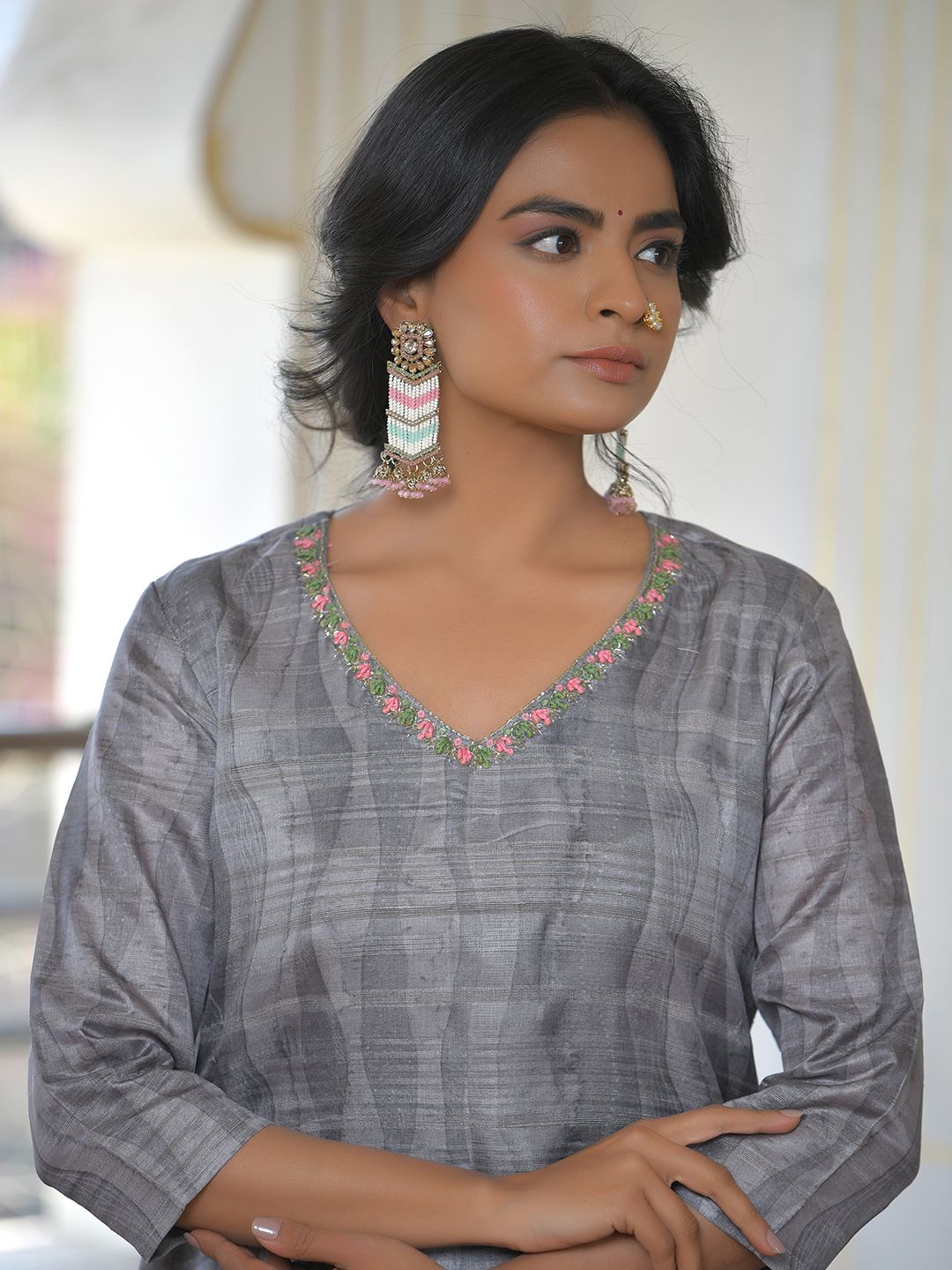 Vaasva Women's Ash Grey Silk Digital Printed Suit Set | Swadesiicart