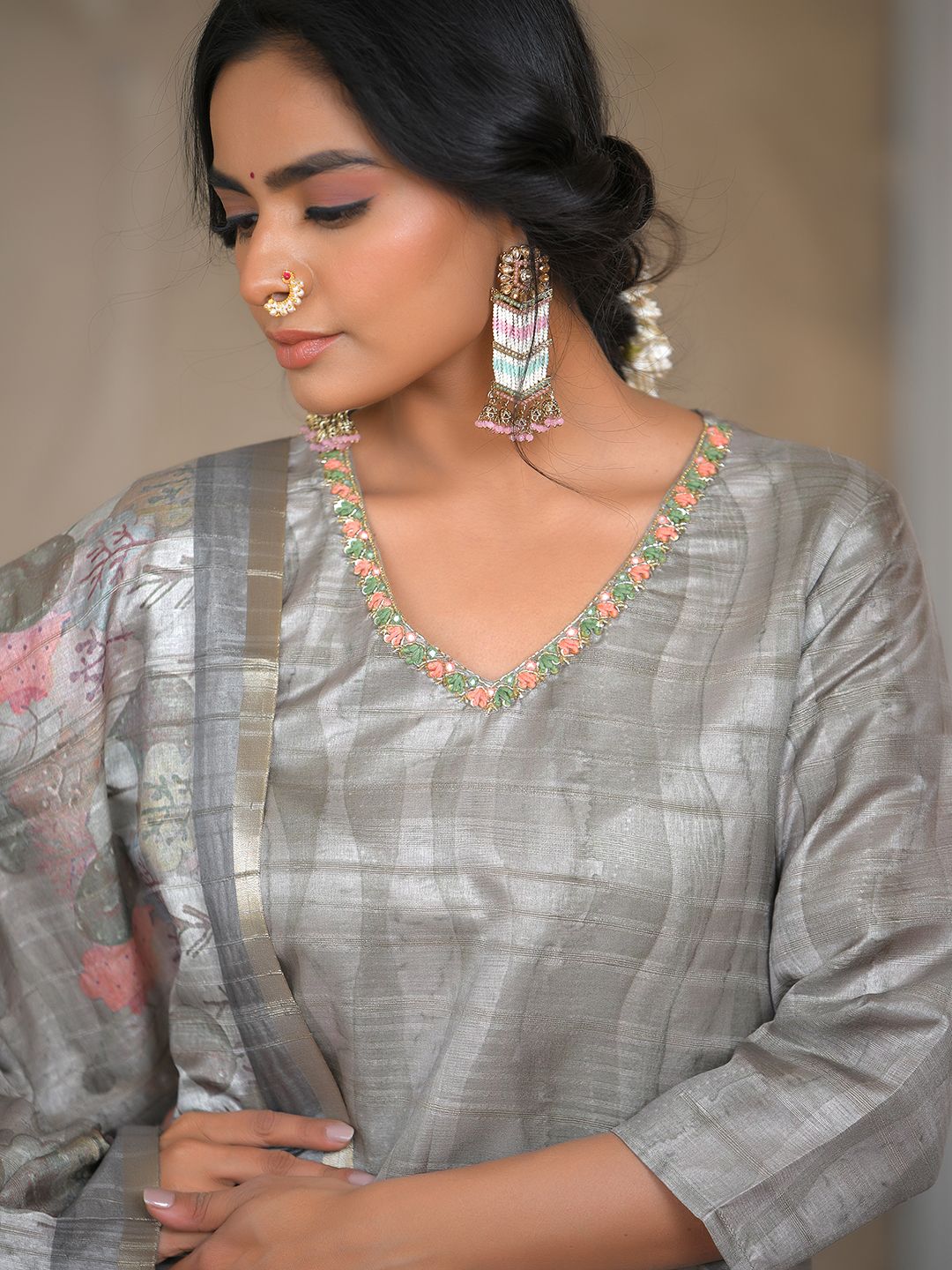 Vaasva Women's Charcoal Grey Silk Digital Printed Suit Set | Swadesiicart