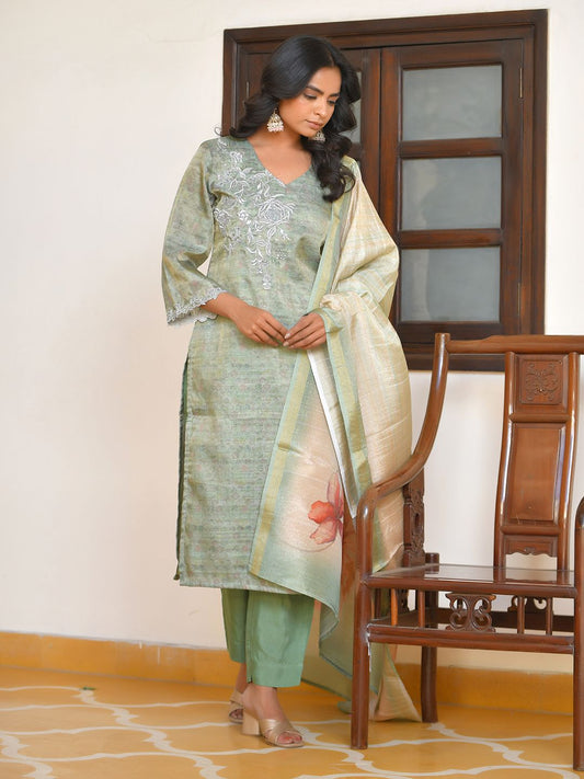 Vaasva Women's Pistachio Tissue Shimmer Digital Printed Suit Set | Swadesiicart