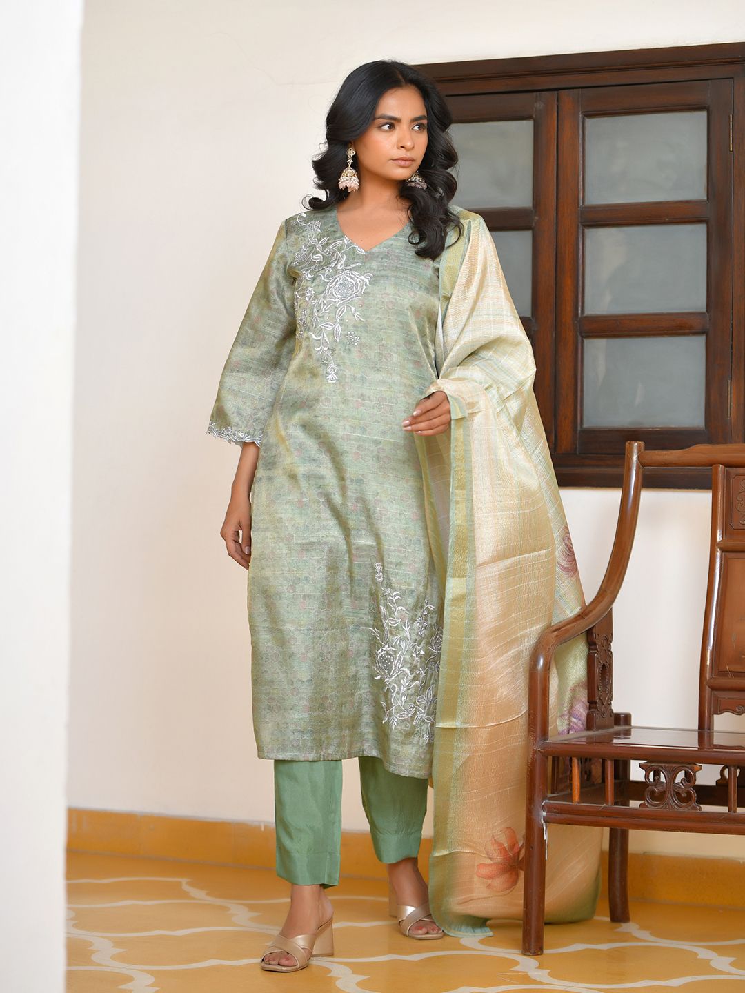 Vaasva Women's Pistachio Tissue Shimmer Digital Printed Suit Set | Swadesiicart
