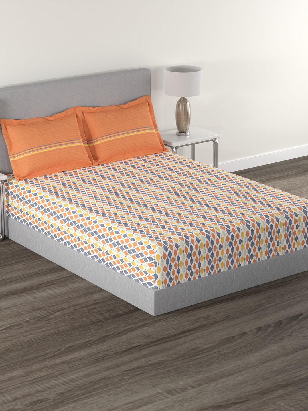 MYTRIDENT Orange White Geometric Cotton 144 TC Queen Bedsheet With 2 Pillow Covers - Swadesiicart