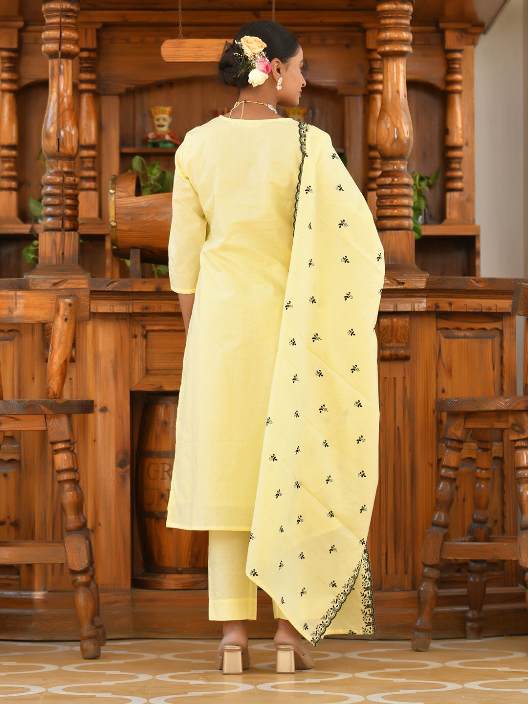 Vaasva Women's Cotton Solid Lemon Embroidered Suit Set | Swadesiicart