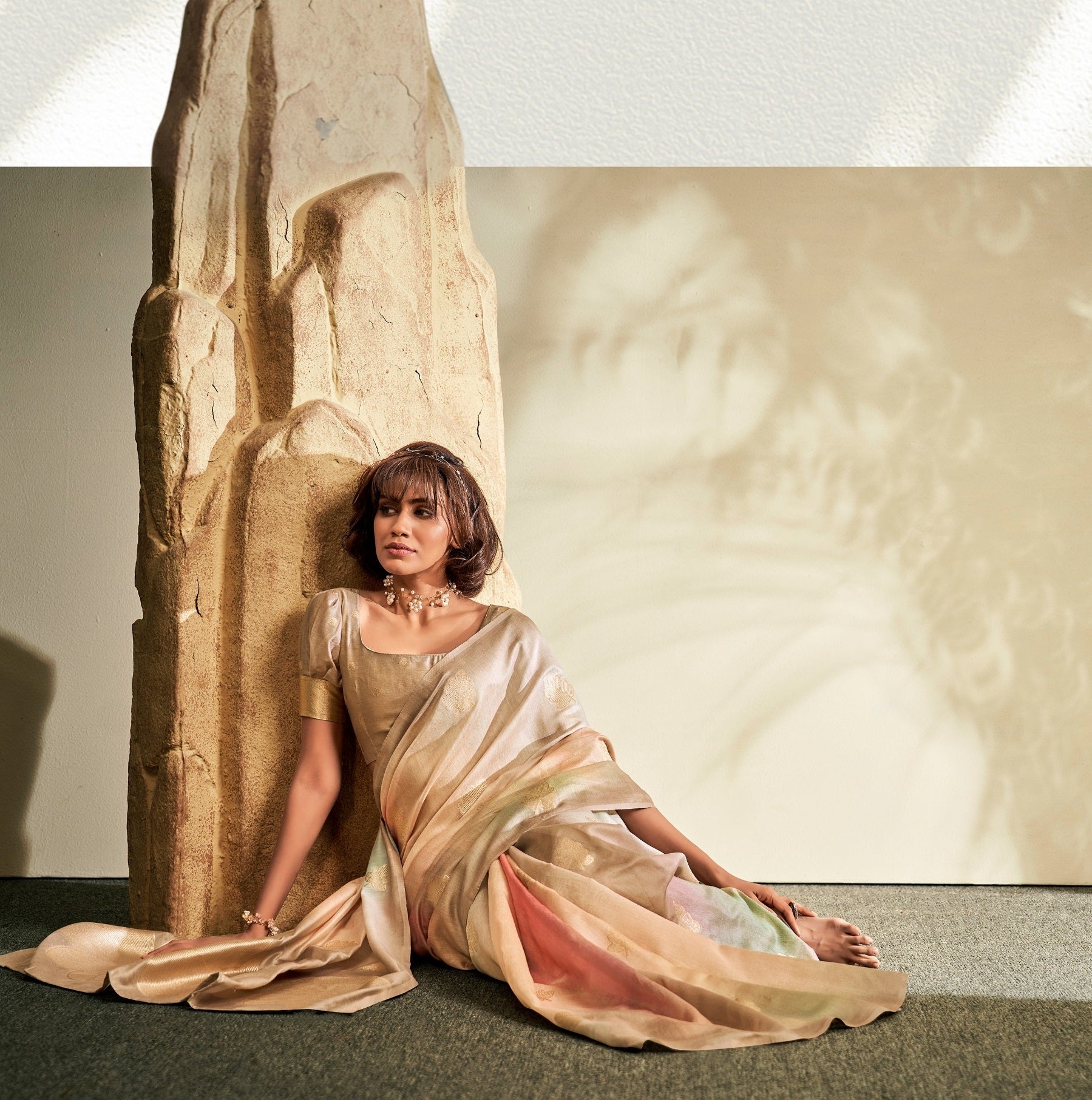 Anaita Cream Printed Handloom Khadi Silk Silk Saree With Blouse