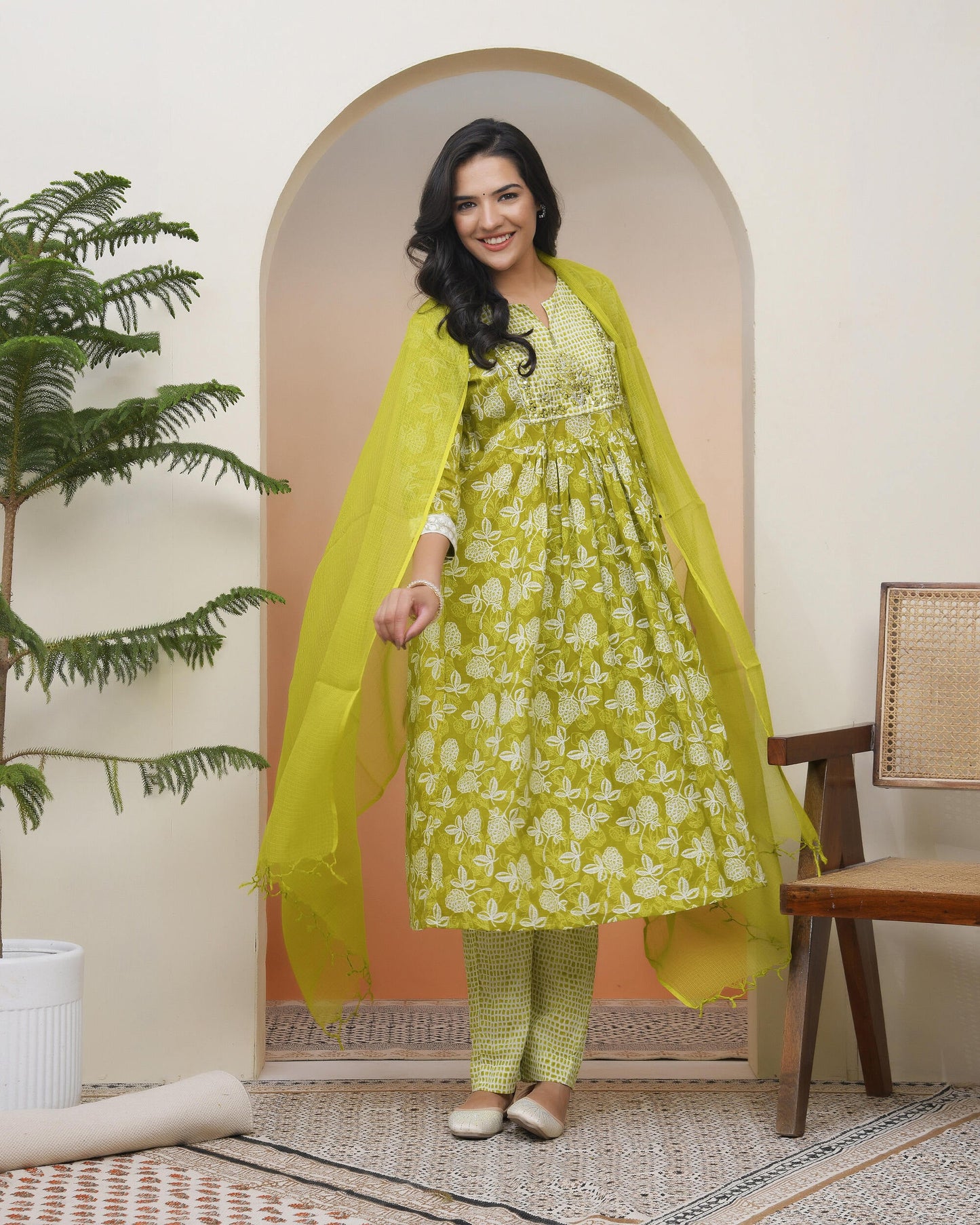 Vaasva Women Green Cotton Kurta With Cotton Pant & Dupatta | Swadesiicart