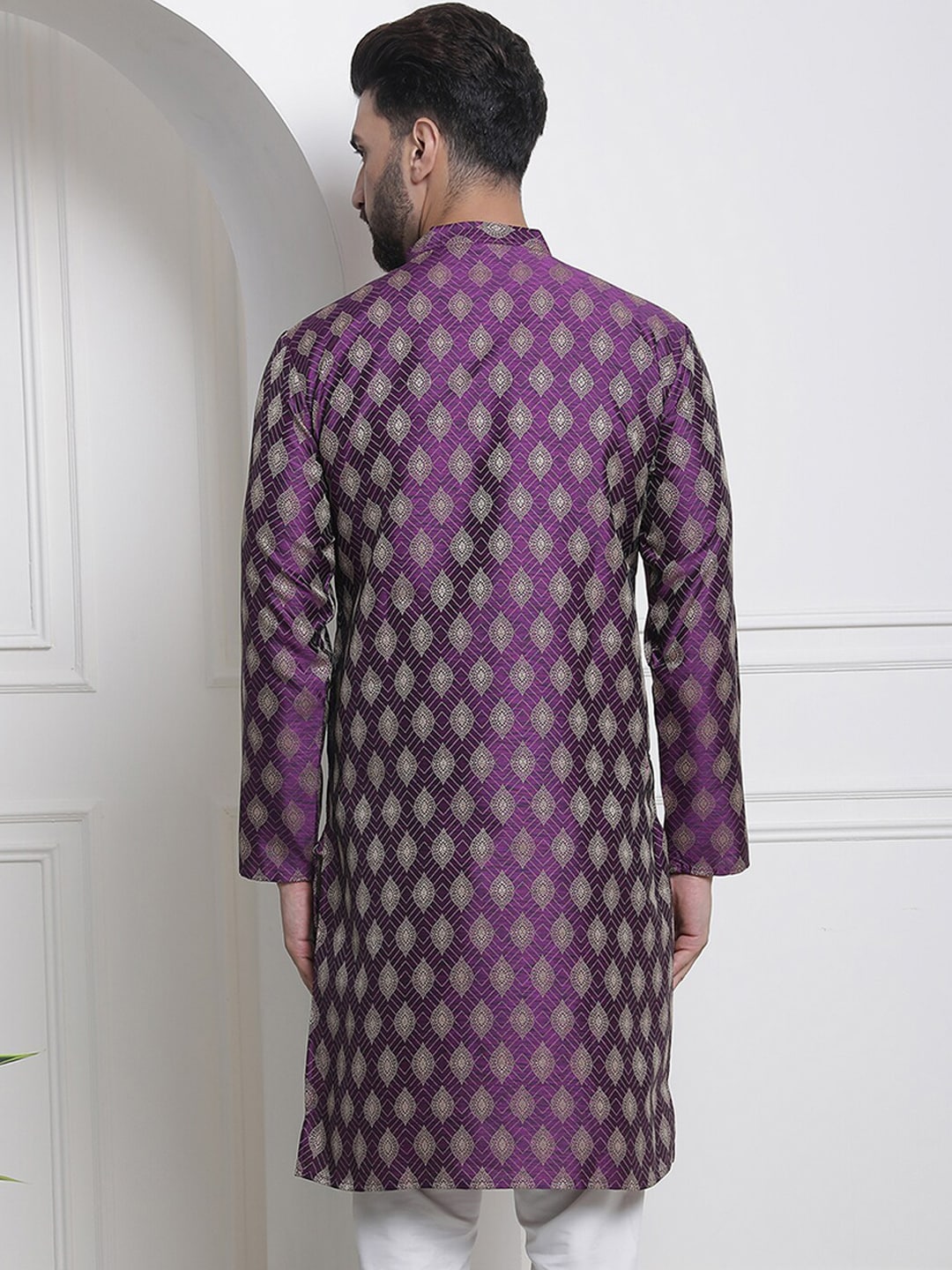 Sojanya Ethnic Motifs Woven Design Jacquard Regular Kurta | Swadesiicart