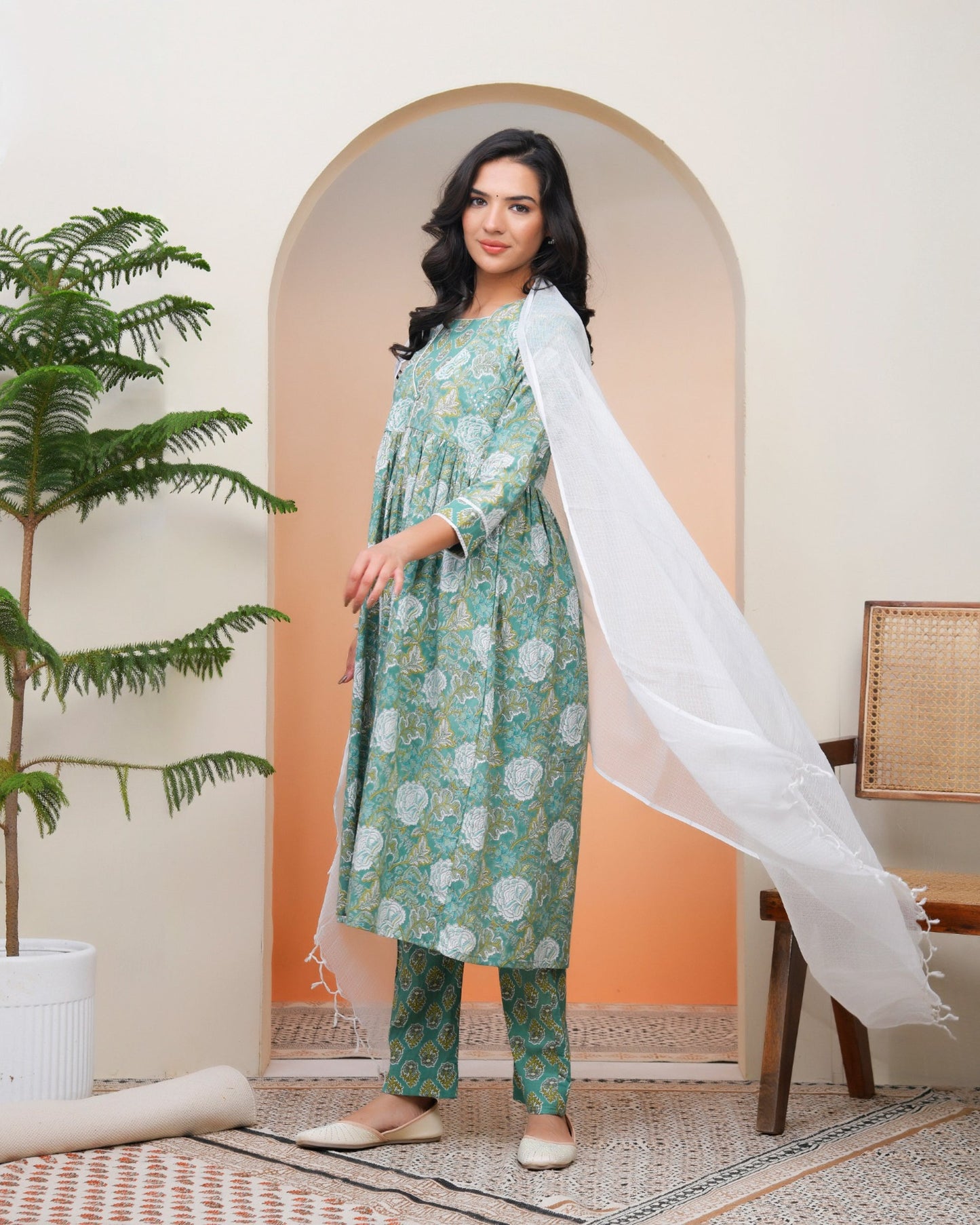 Vaasva Women Ferozi Cotton Kurta With Cotton Pant & Dupatta | Swadesiicart