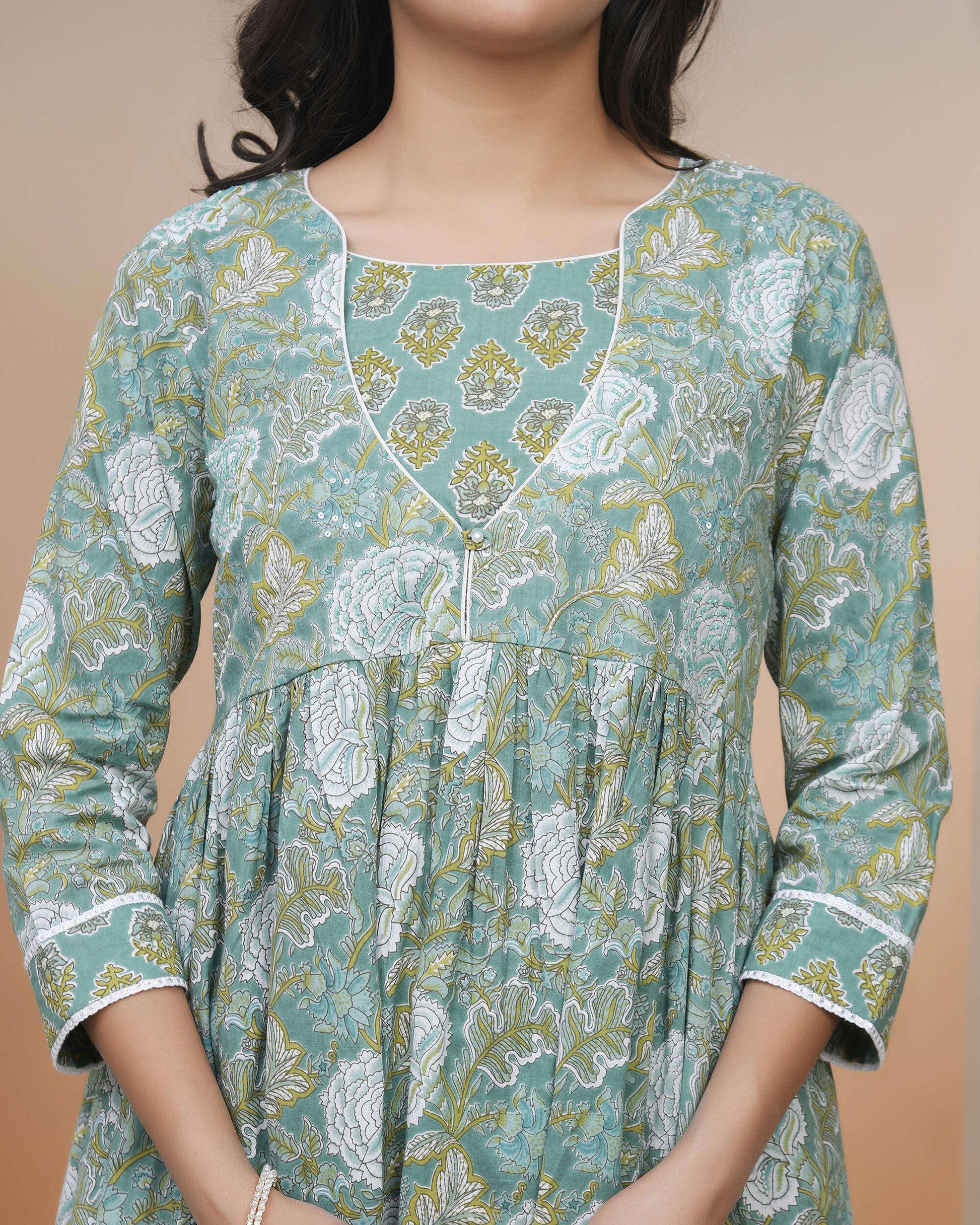 Vaasva Women Ferozi Cotton Kurta With Cotton Pant & Dupatta | Swadesiicart