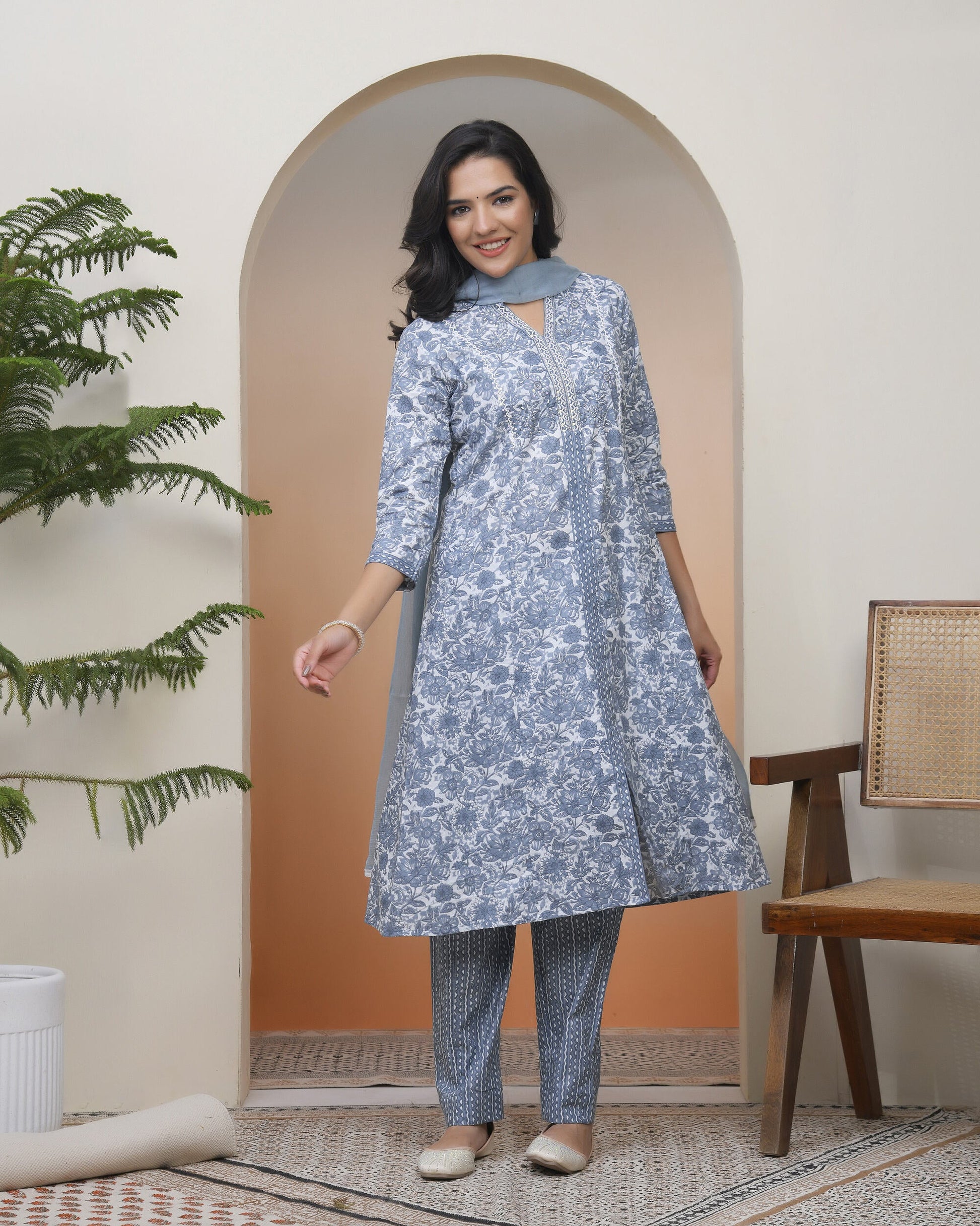 Vaasva Women Grey Panel Kurta With Cotton Pant & Dupatta | Swadesiicart