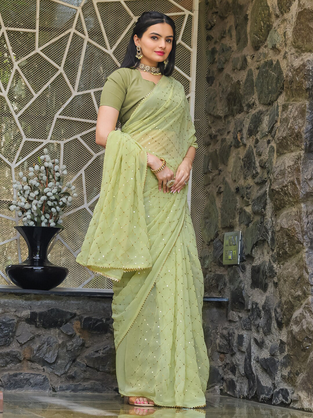 Tikhi Imli Embellished Sequinned Saree | Swadesiicart
