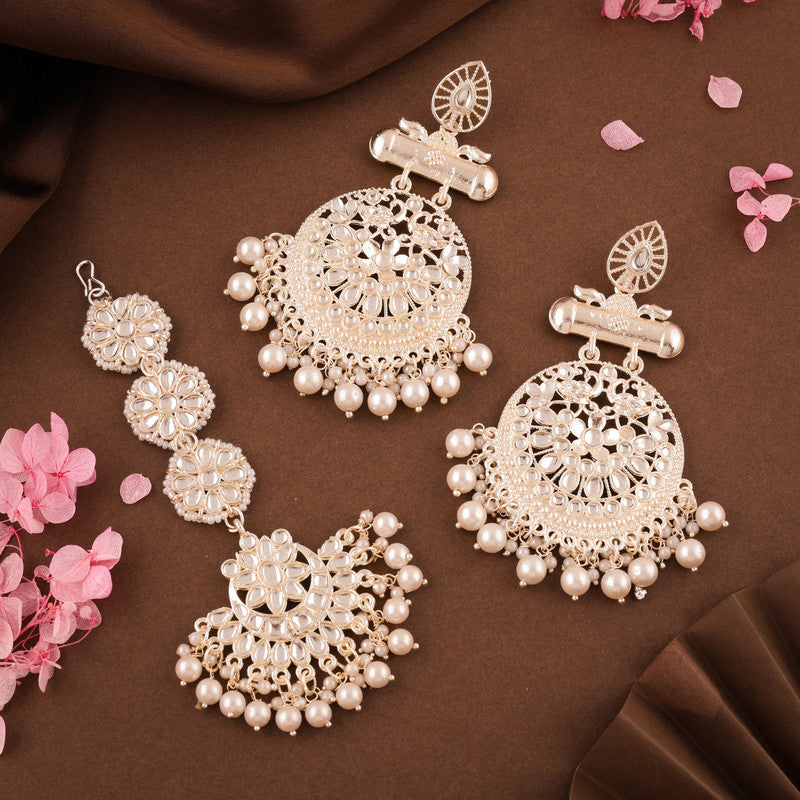 Tehzeeb Creations Fashionable Gold Earrings With Tikka Studded With Kundan And Pearl | Swadesiicart
