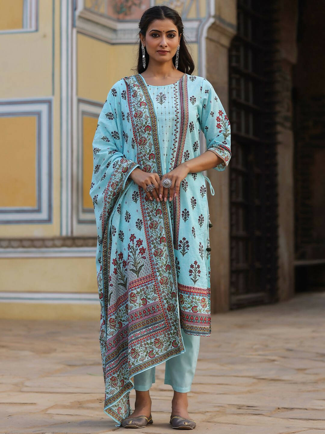 Juniper Women's Skyblue Cambric Floral Placement Printed Straight Fit Kurta Sets | Swadesiicart