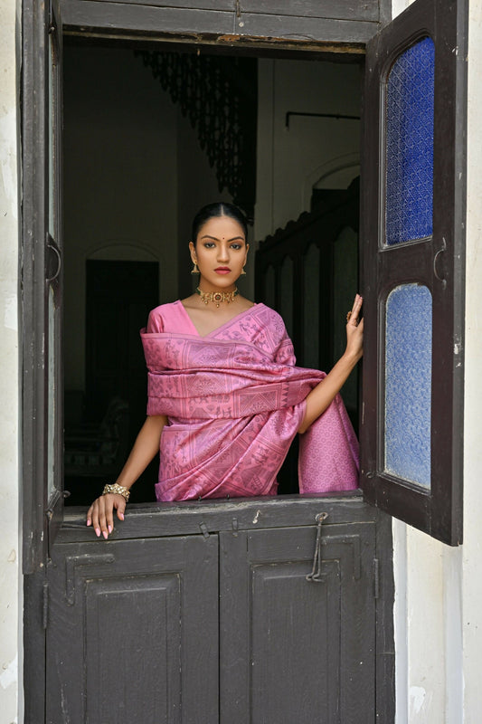 Vishnu Weaves Women's Baby-Pink Handloom Raw Silk Saree with Blouse - Swadesiicart