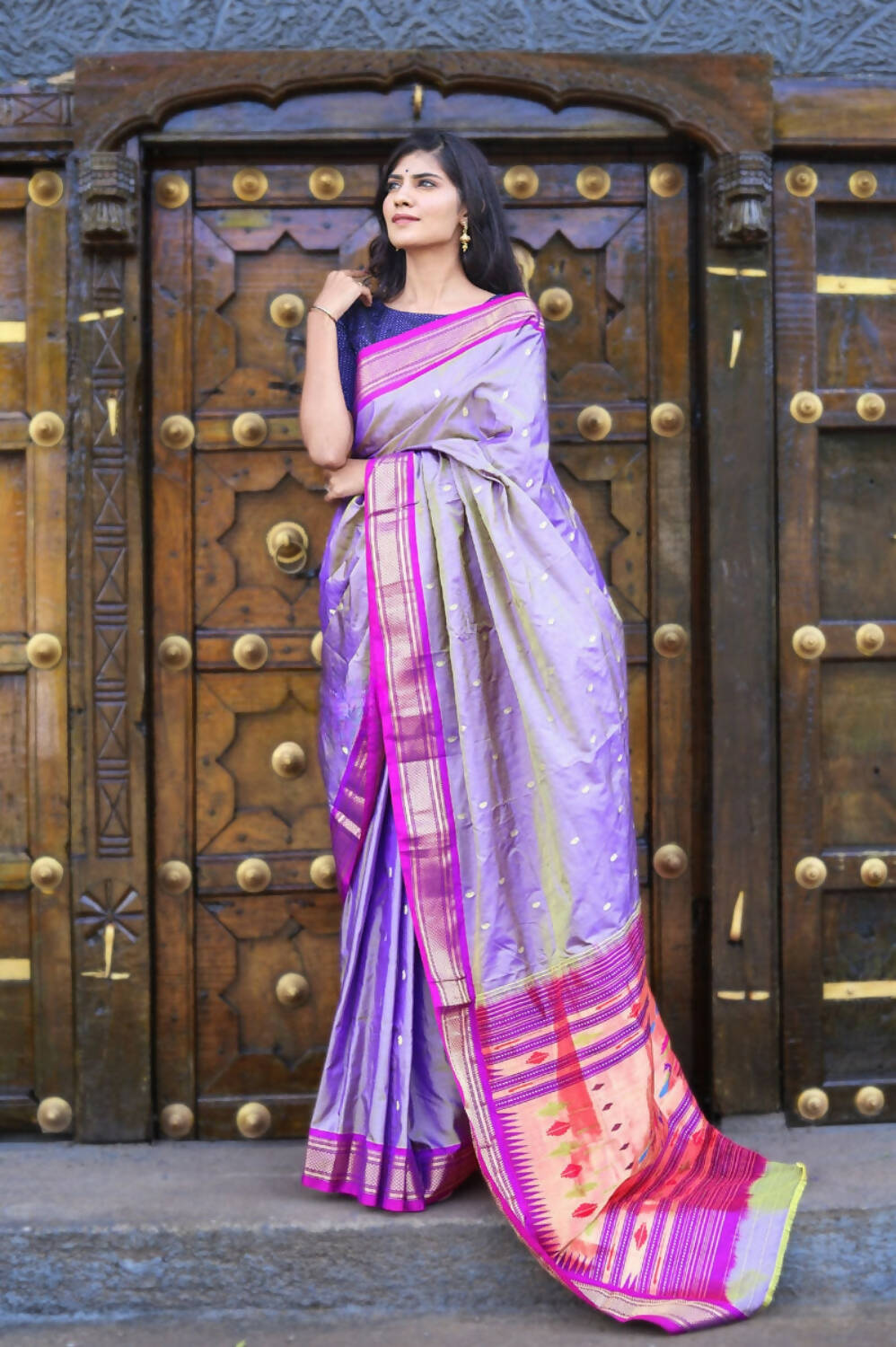 Very Much Indian Pure Silk Handloom Paithani -Dual Tone Lavender With Purplish Pink | Swadesiicart