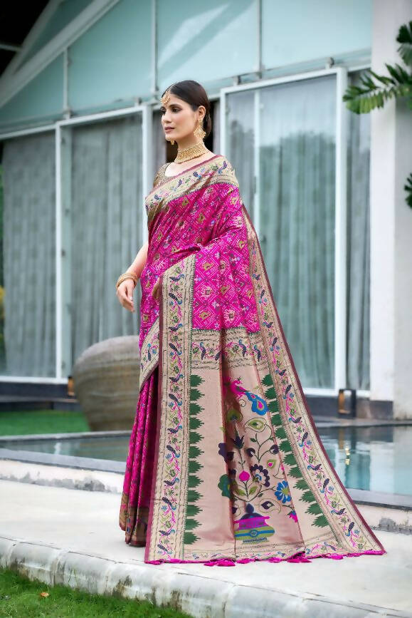 Vishnu Weaves Women's Pink Paithani Patola Silk Zari Woven Saree with Unstitched Blouse - Swadesiicart