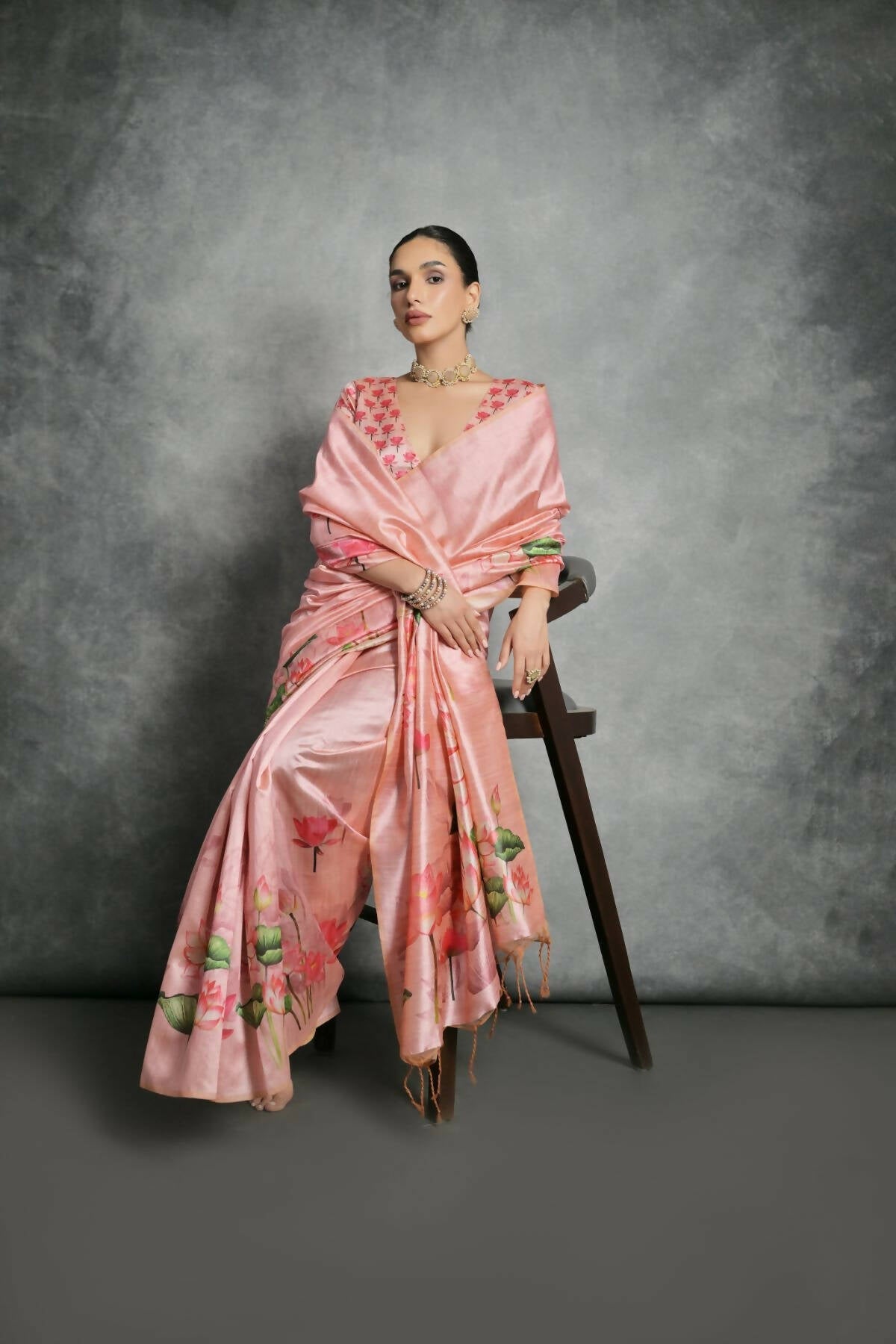 Vishnu Weaves Women's Peach Soft Tussar Silk Printed Saree with Blouse - Swadesiicart