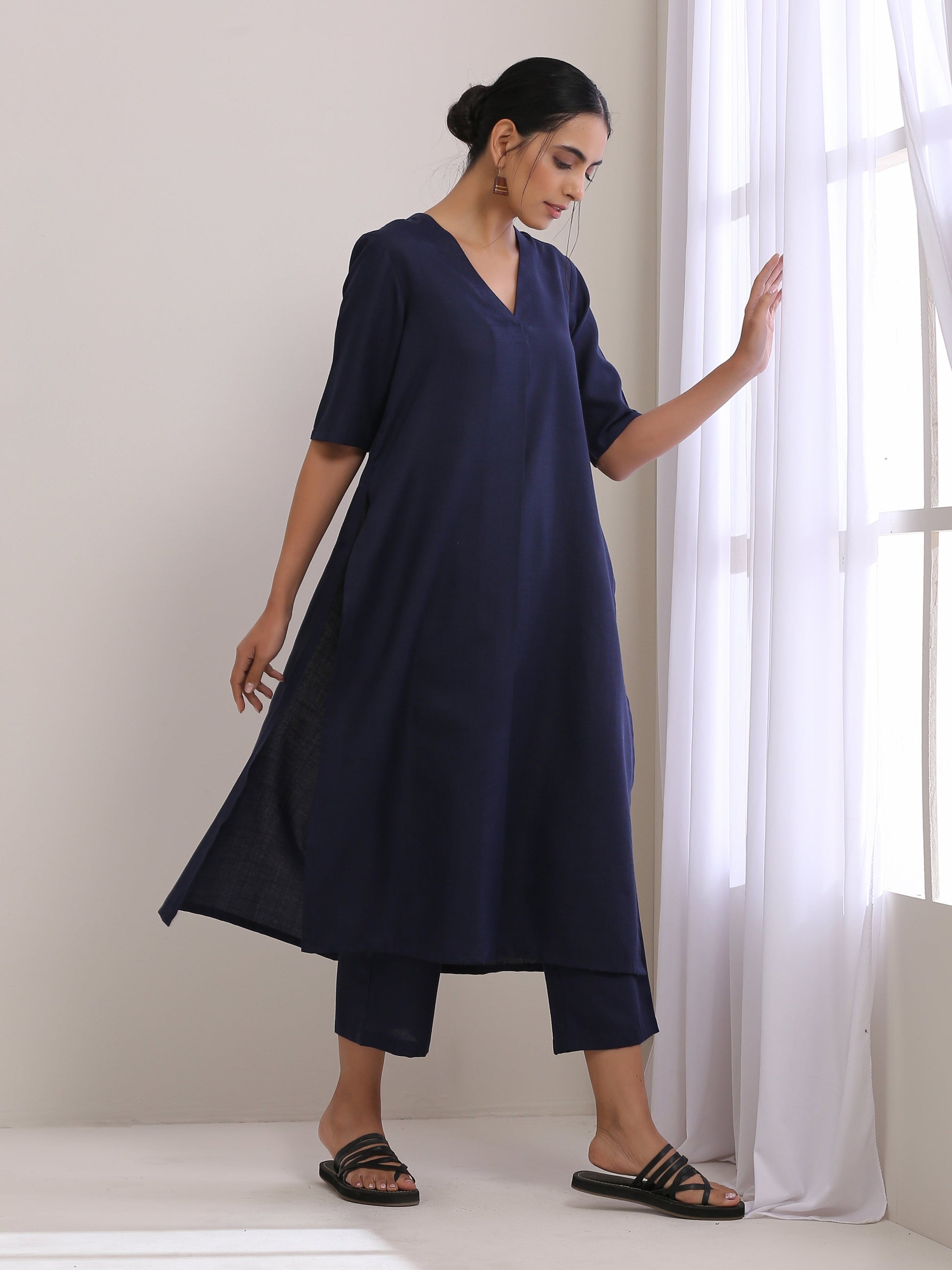 trueBrowns Blue Slub High Slit Kurta Pant Set | Swadesiicart