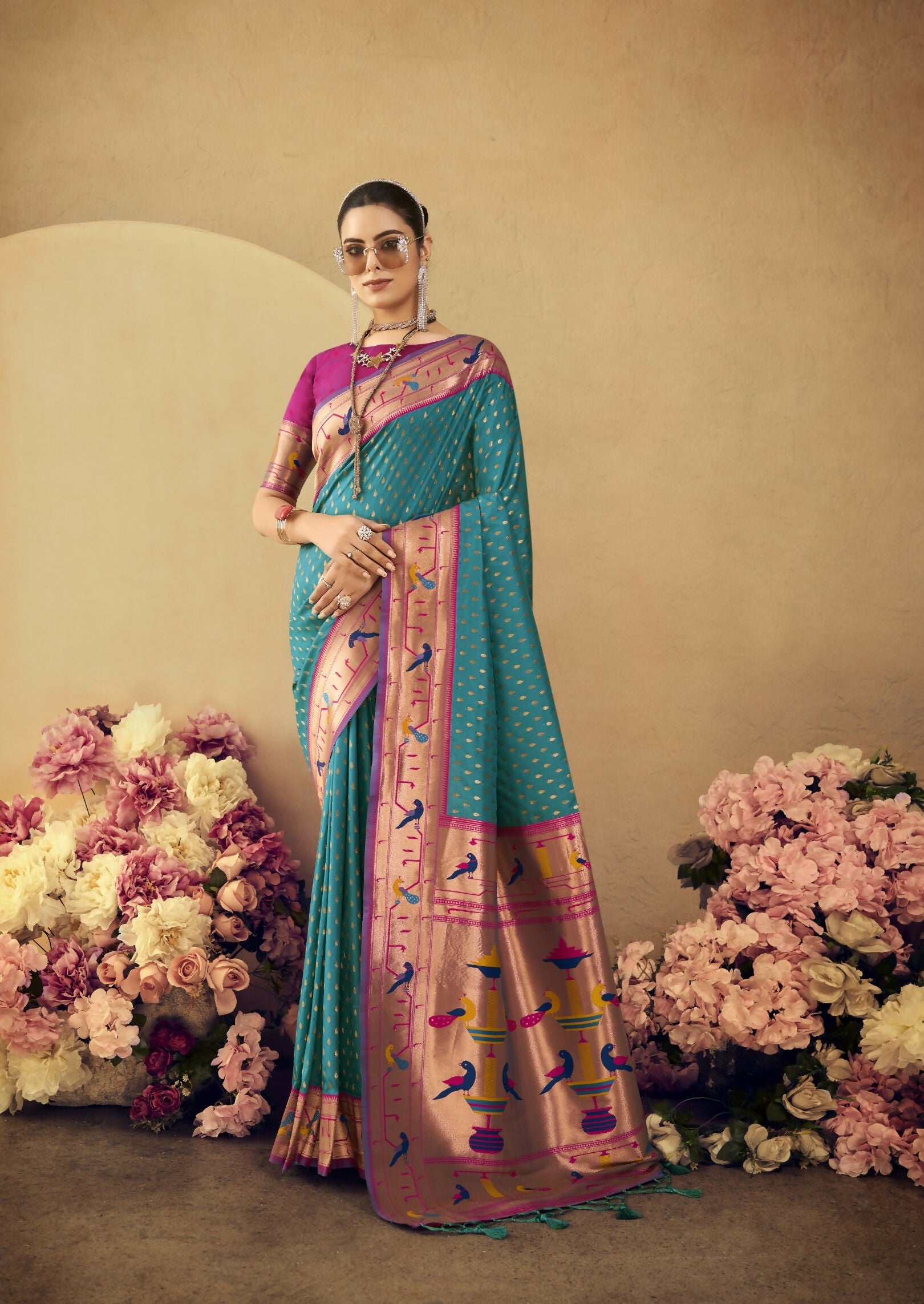 Vishnu Weaves Women's Rama Paithani Silk Saree with Blouse - Swadesiicart